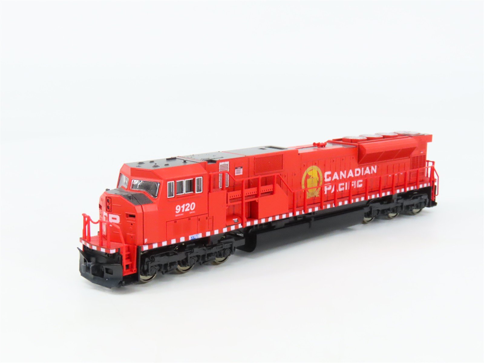 N Scale KATO 176-5601 CP Canadian Pacific SD90/43MAC Diesel #9120 DCC Ready