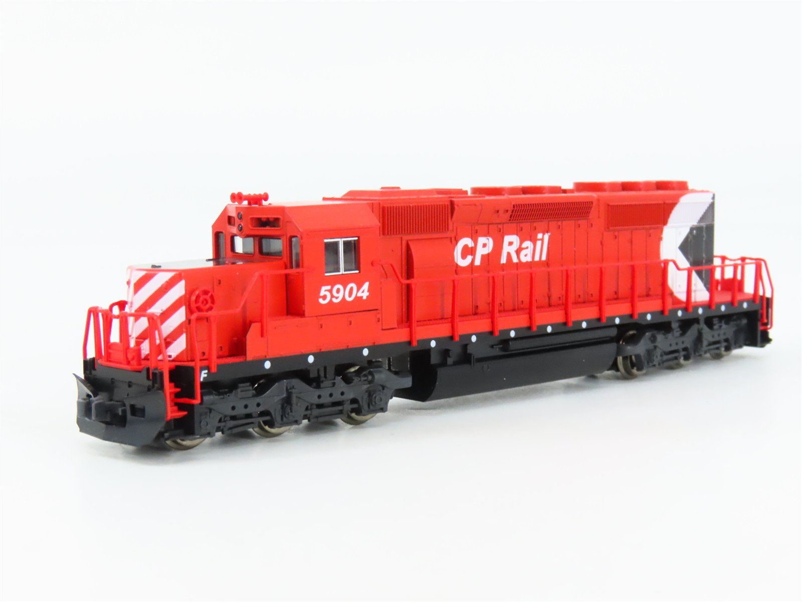 N Scale KATO 176-4906 CP Canadian Pacific EMD SD40-2 Diesel #5904 DCC Ready
