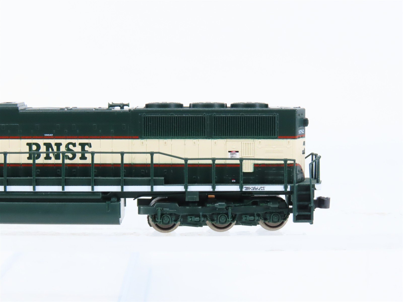N Scale KATO 176-6301 BNSF Railway EMD SD70MAC Diesel #9782 DCC Ready