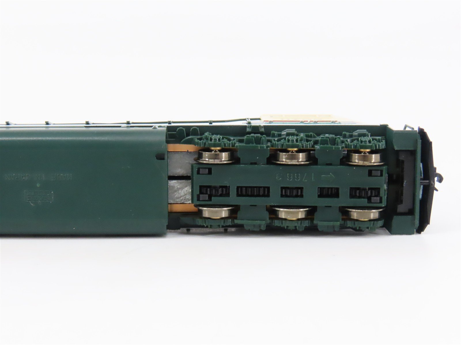 N Scale KATO 176-6301 BNSF Railway EMD SD70MAC Diesel #9782 DCC Ready