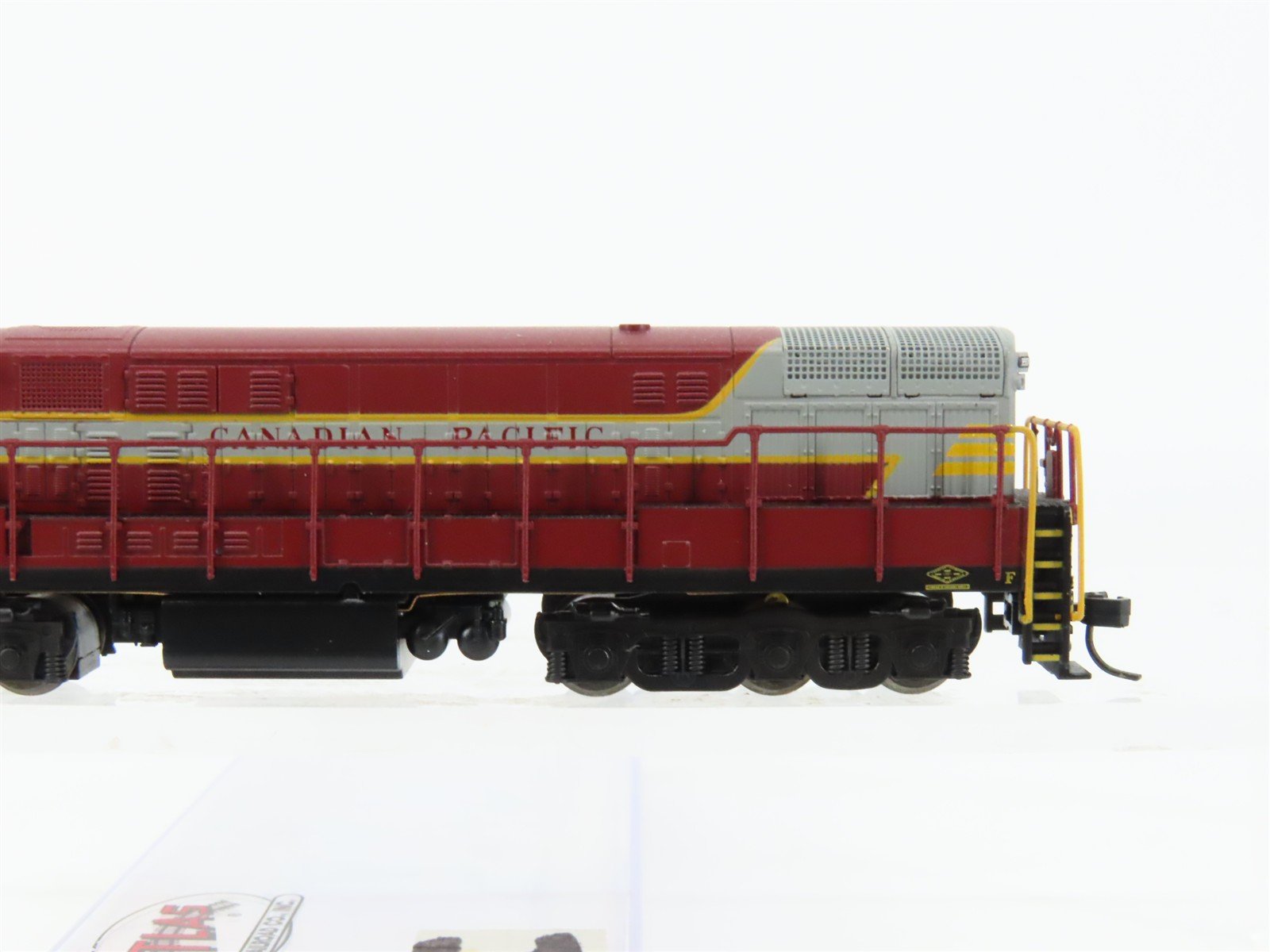 N Scale Atlas 49563 CP Canadian Pacific Train Master Diesel #8907 DCC Ready