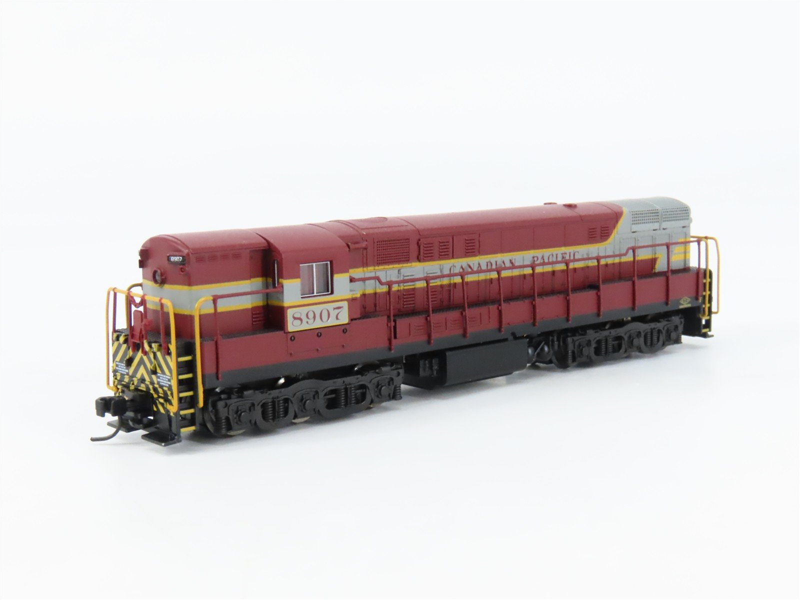 N Scale Atlas 49563 CP Canadian Pacific Train Master Diesel #8907 DCC Ready