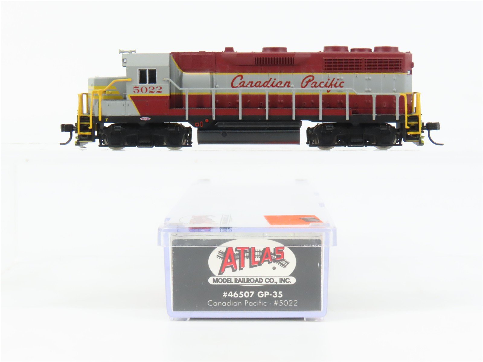 N Scale Atlas 46507 CP Canadian Pacific GP-35 Diesel #5022 DC