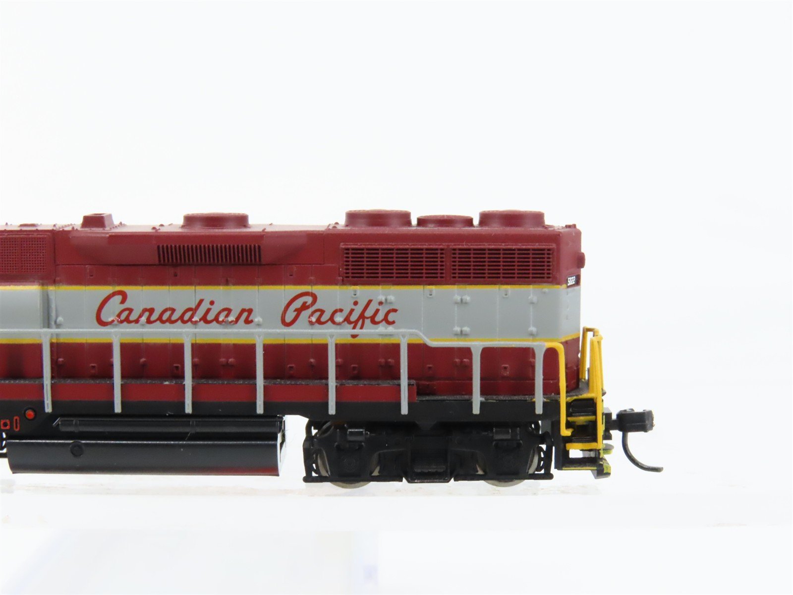 N Scale Atlas 46507 CP Canadian Pacific GP-35 Diesel #5022 DC