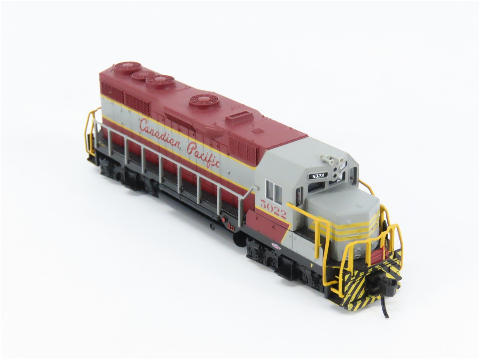 N Scale Atlas 46507 CP Canadian Pacific GP-35 Diesel #5022 DC