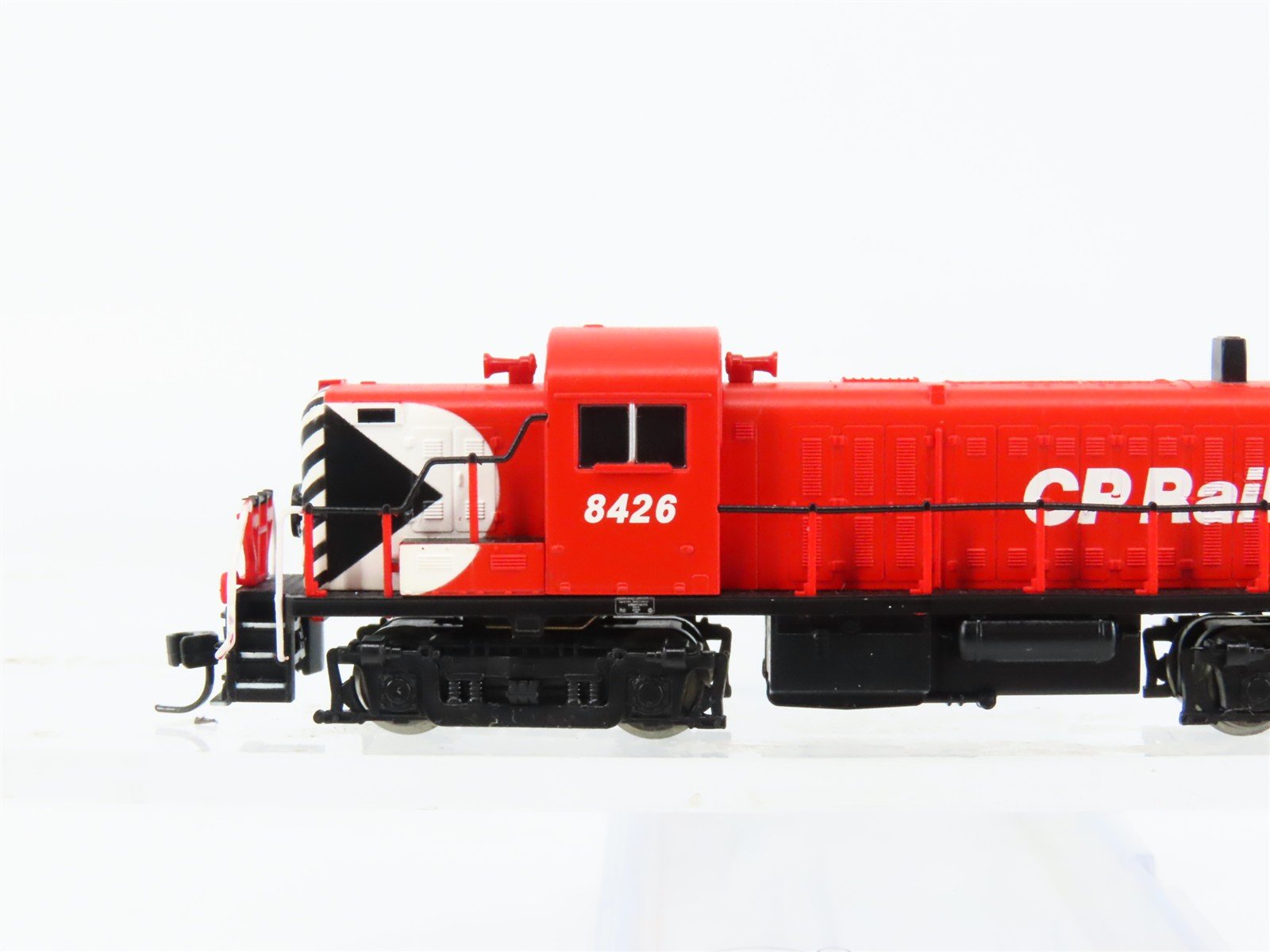 N Scale Atlas 42028 CP Canadian Pacific Alco RS-3 Diesel #8426 DC