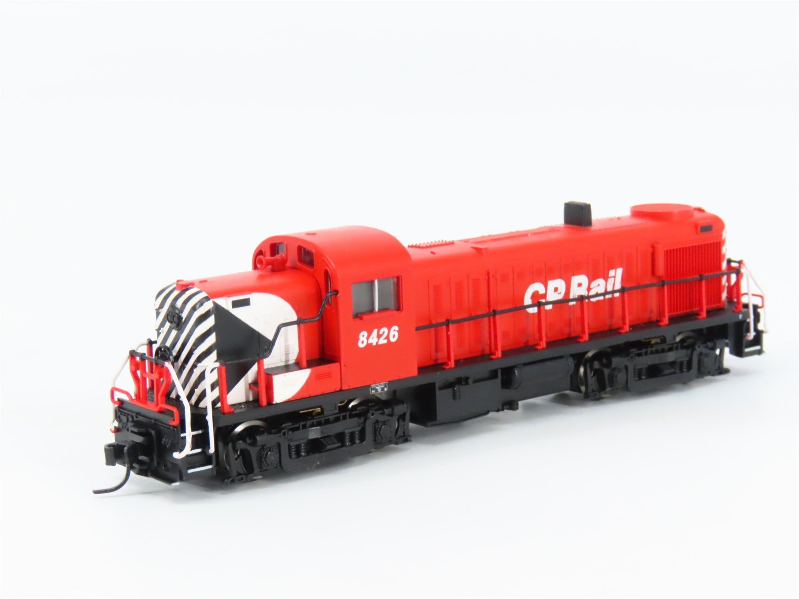 N Scale Atlas 42028 CP Canadian Pacific Alco RS-3 Diesel #8426 DC