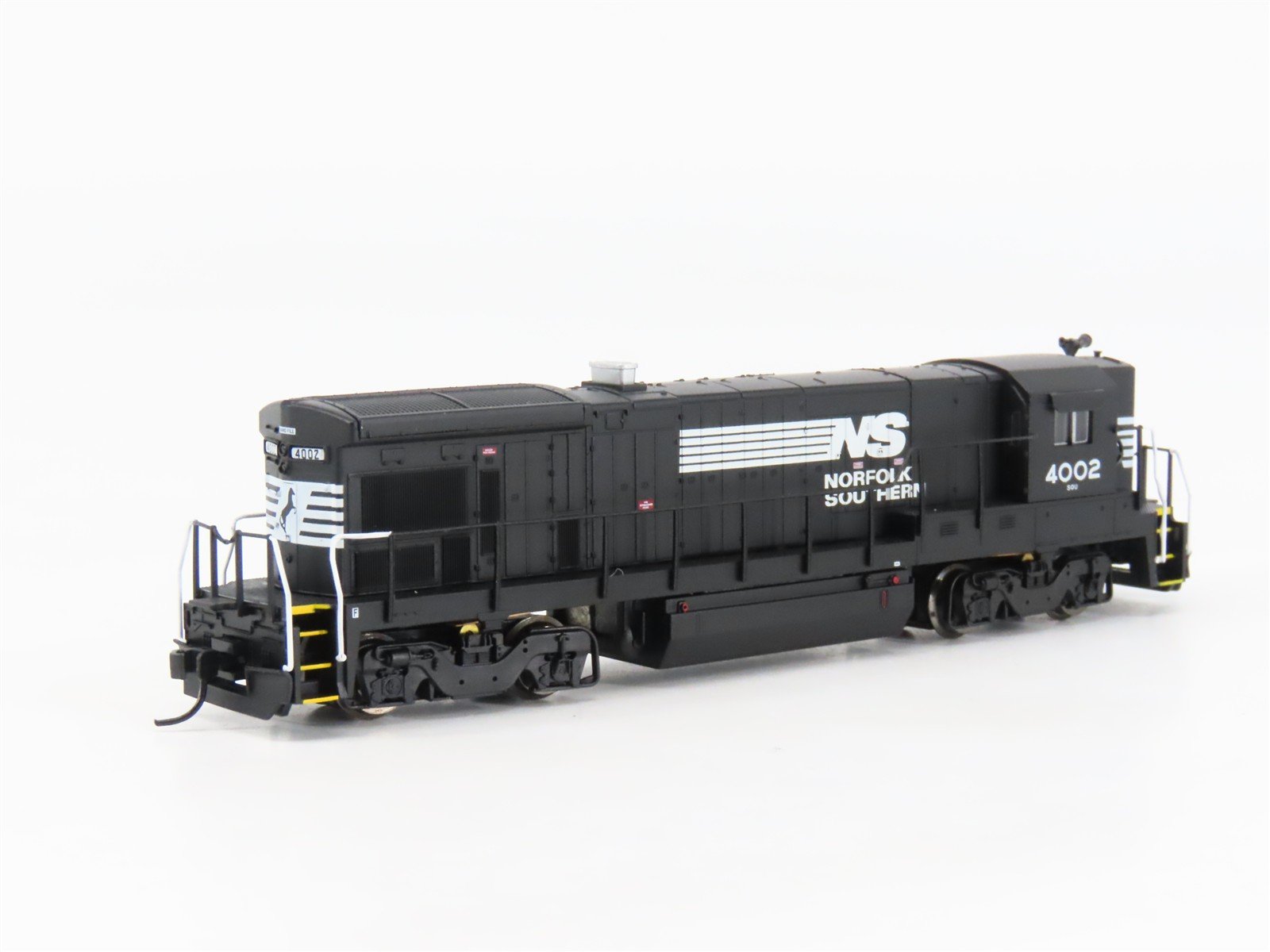 N Scale Atlas 49719 NS Norfolk Southern GE B23-7 Diesel #4002 DCC Ready