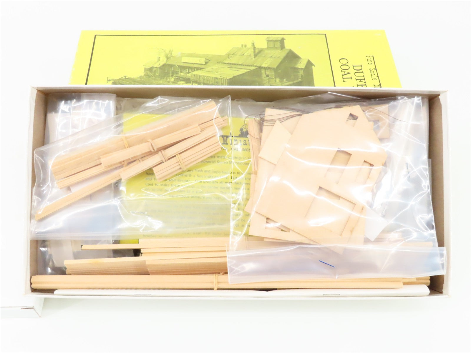HO 1/87 Scale Fine Scale Miniatures Kit #275 Duffy's Coal Yard