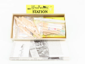 HO 1/87 Scale Fine Scale Miniatures Kit #235 Small Town Station