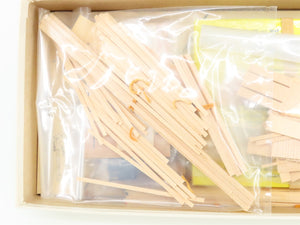HO 1/87 Scale Fine Scale Miniatures Kit #235 Small Town Station