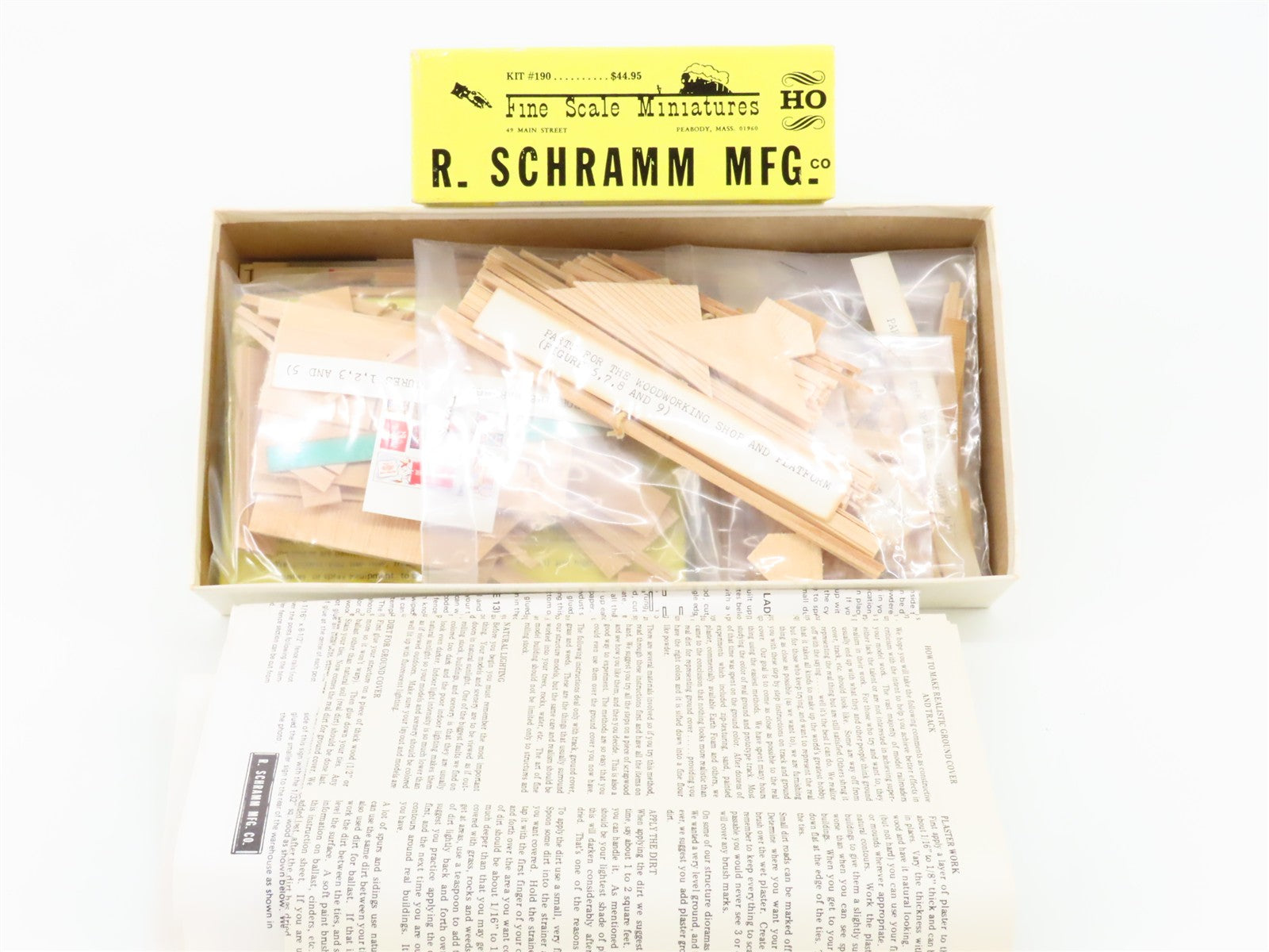 HO 1/87 Scale Fine Scale Miniatures Kit #190 R. Schramm Mfg. Co.