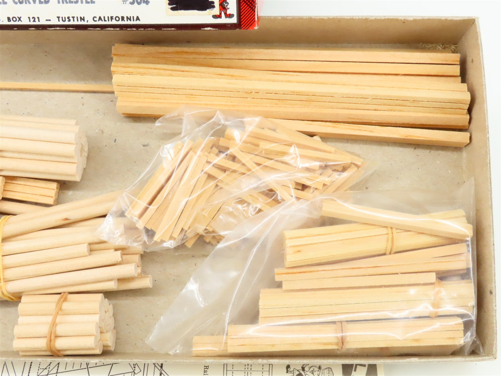 HO 1/87 Scale Campbell Kit #304 Tall Curved Trestle