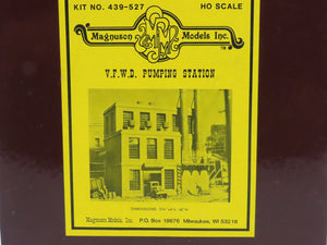 HO 1/87 Magnuson Models Kit No. 439-527 V.F.W.D. Pumping Station + Hotel Front