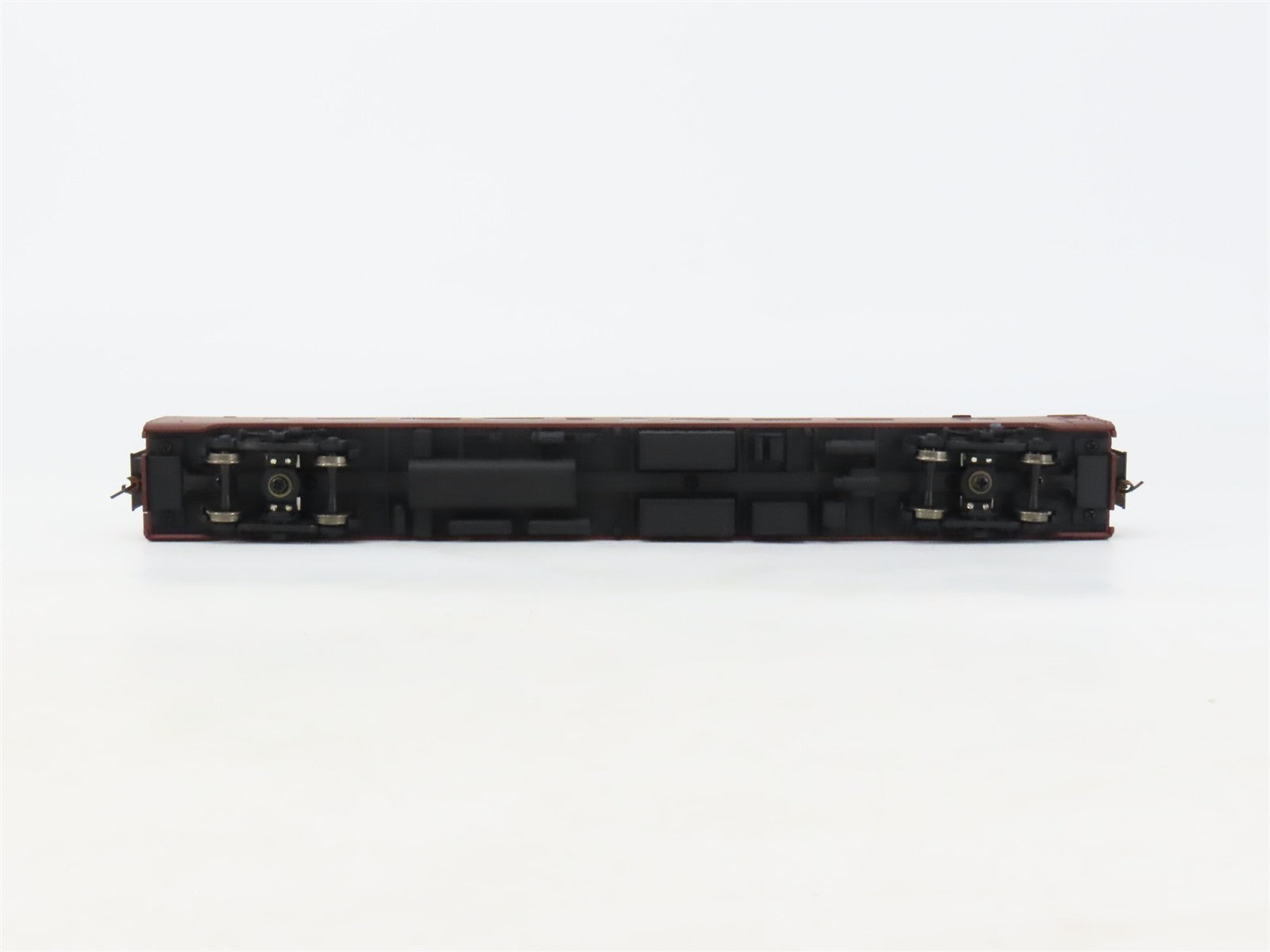 HO Scale Walthers 932-6767 Pennsylvania Pullman-Standard 52-Seat Coach RTR