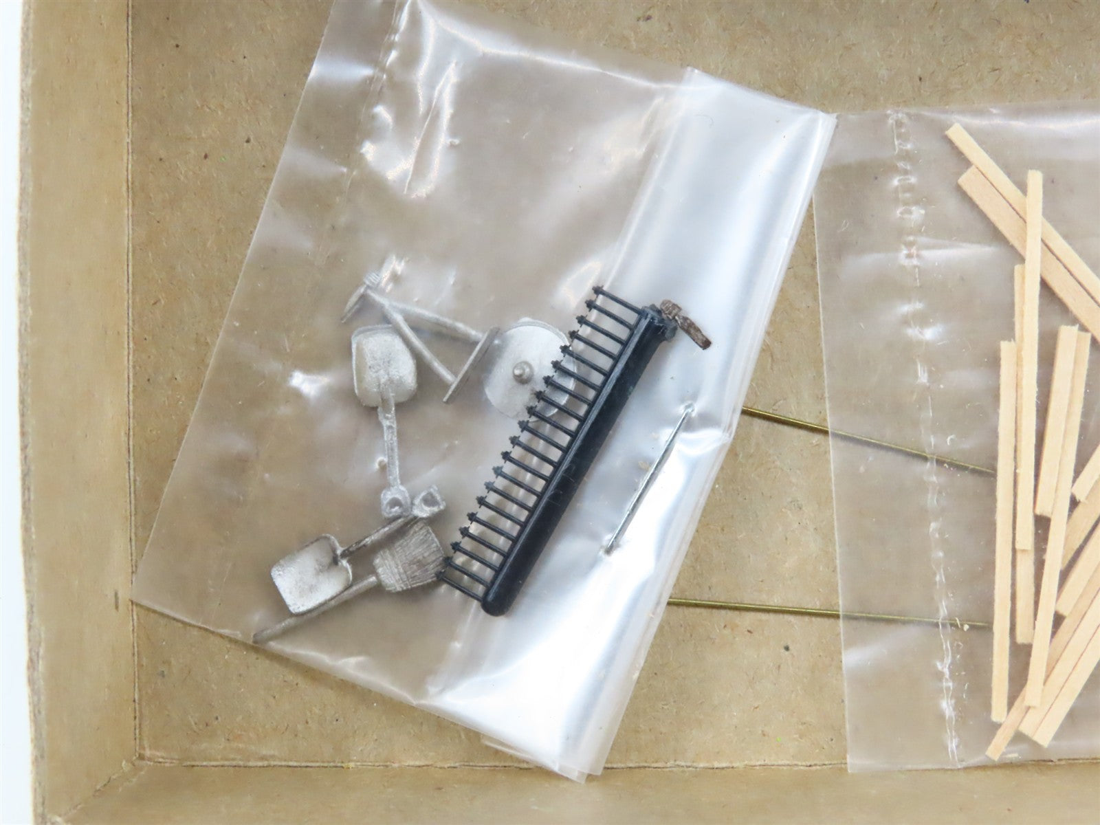 HO 1/87 Scale Durango Press Kit DP-39 Cleanout Rack