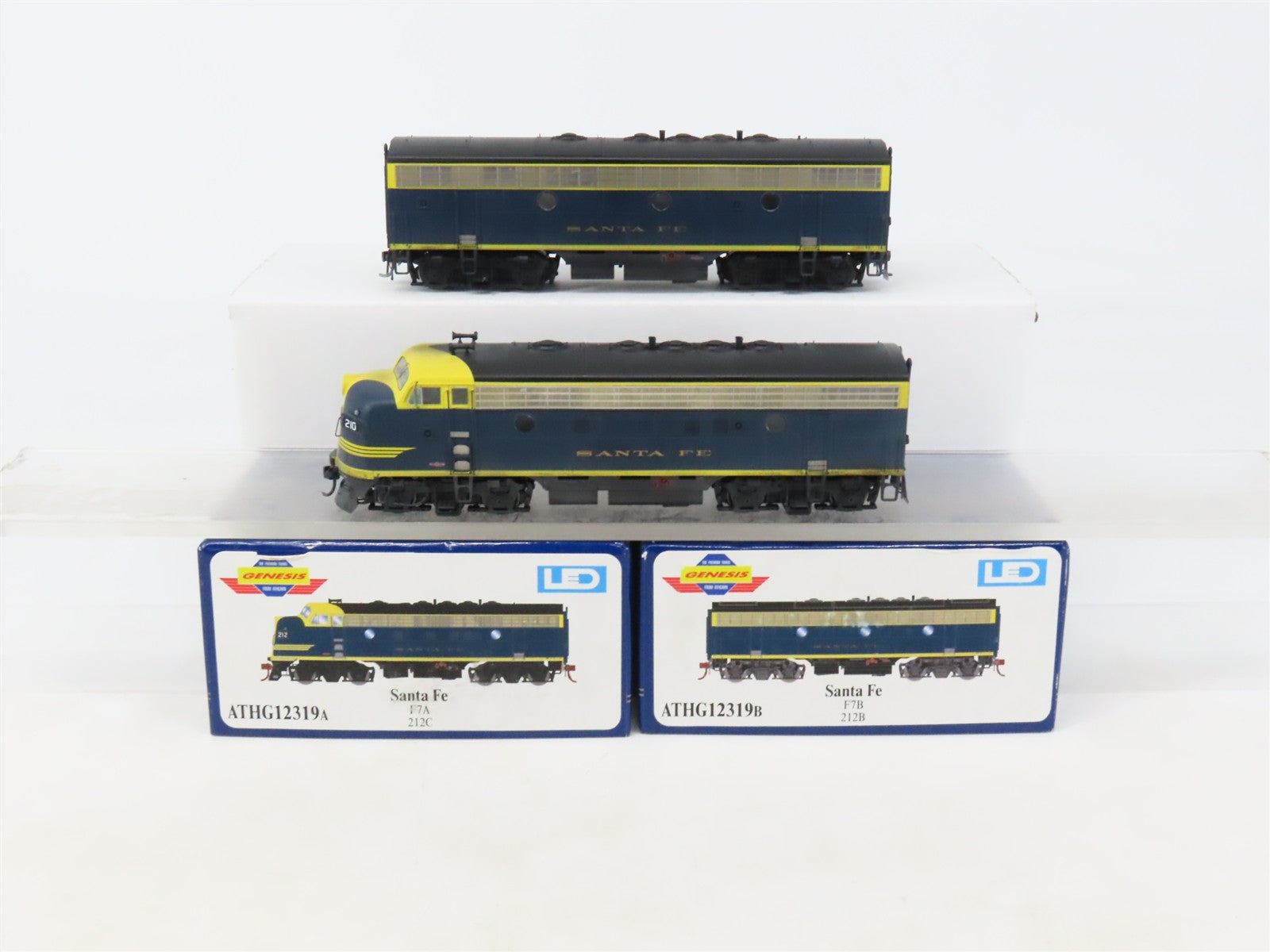 HO Scale Athearn Genesis ATHG12319 ATSF Santa Fe F7 A/B Diesel Set wDCC CUSTOM