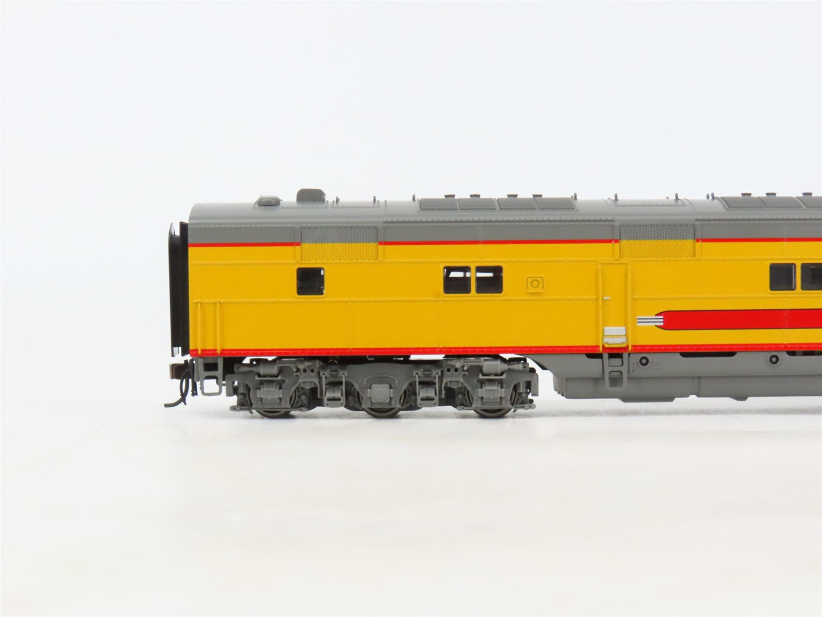 HO Broadway Limited BLI 723 UP Union Pacific E7 A/B/B Diesel Set wDCC & Sound
