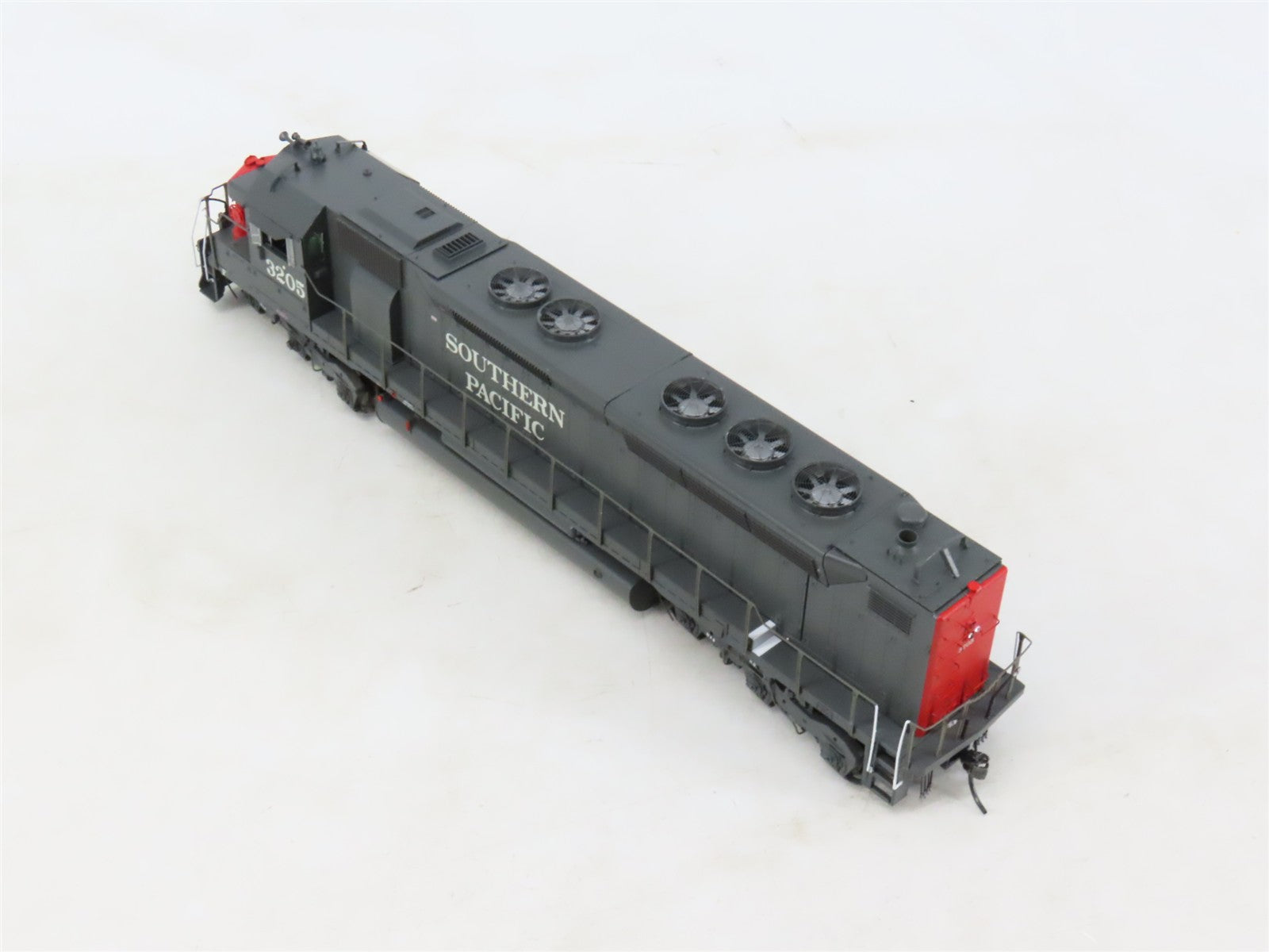 HO Athearn Genesis G63539 SP Southern Pacific SDP45 Diesel #3205 wDCC & Sound