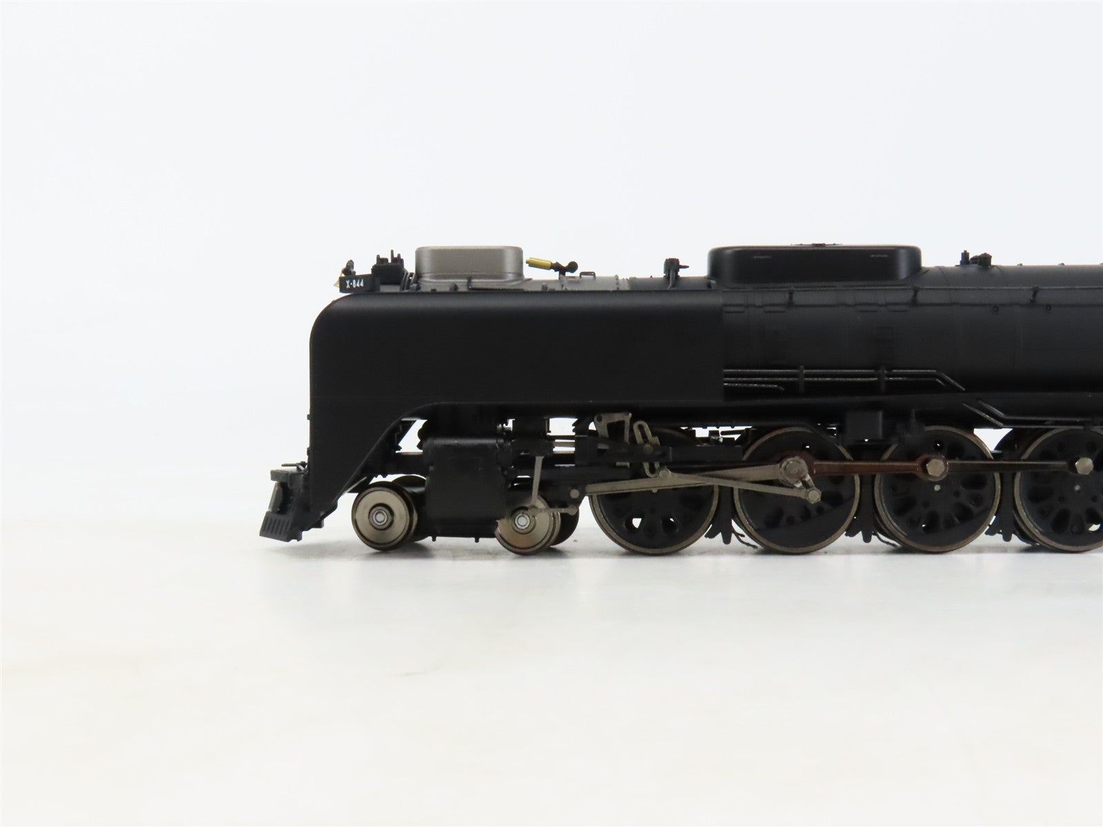 HO Scale Athearn Genesis G97274 UP Union Pacific 4-8-4 Steam #844 wDCC & Sound