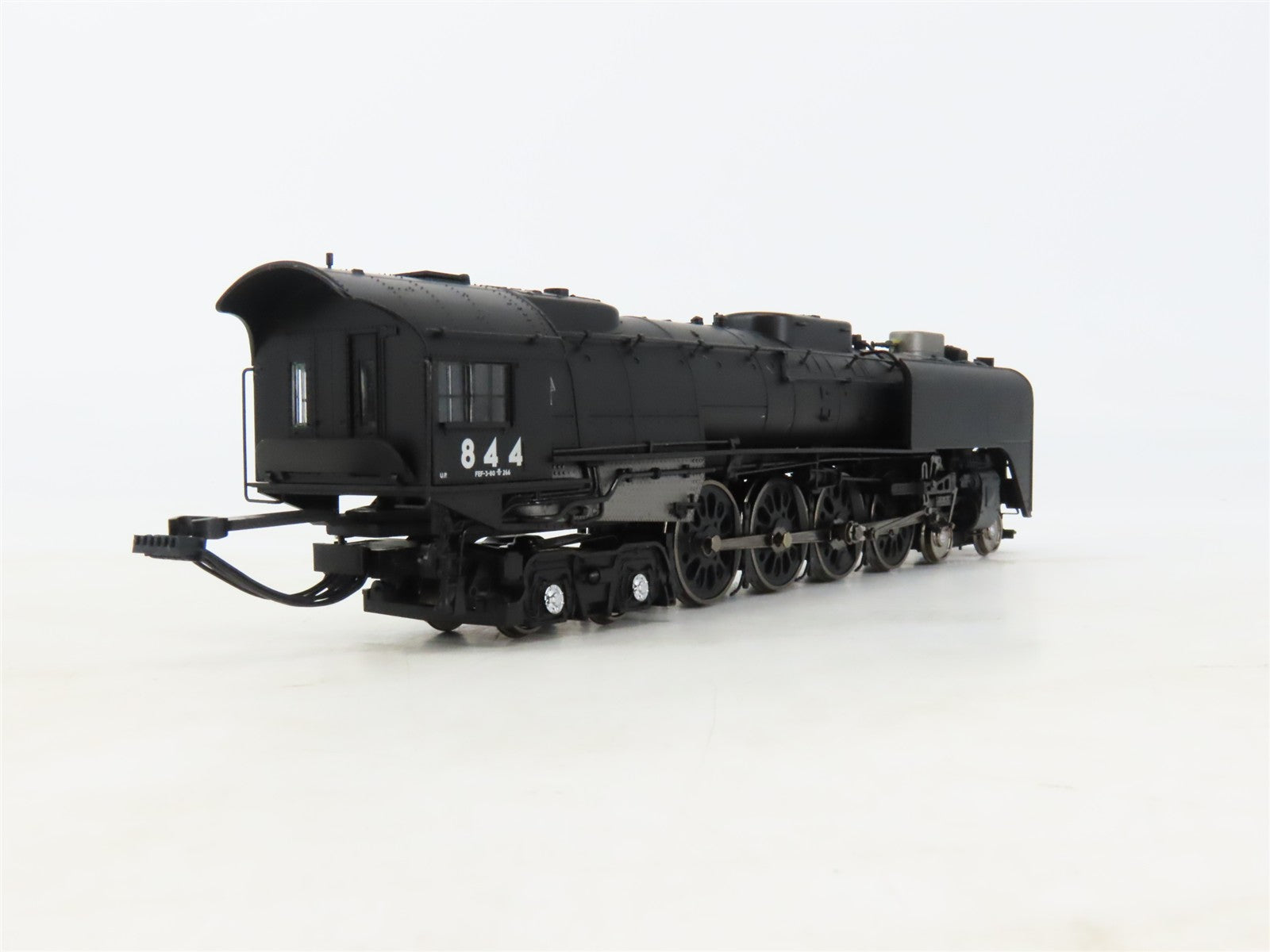 HO Scale Athearn Genesis G97274 UP Union Pacific 4-8-4 Steam #844 wDCC & Sound