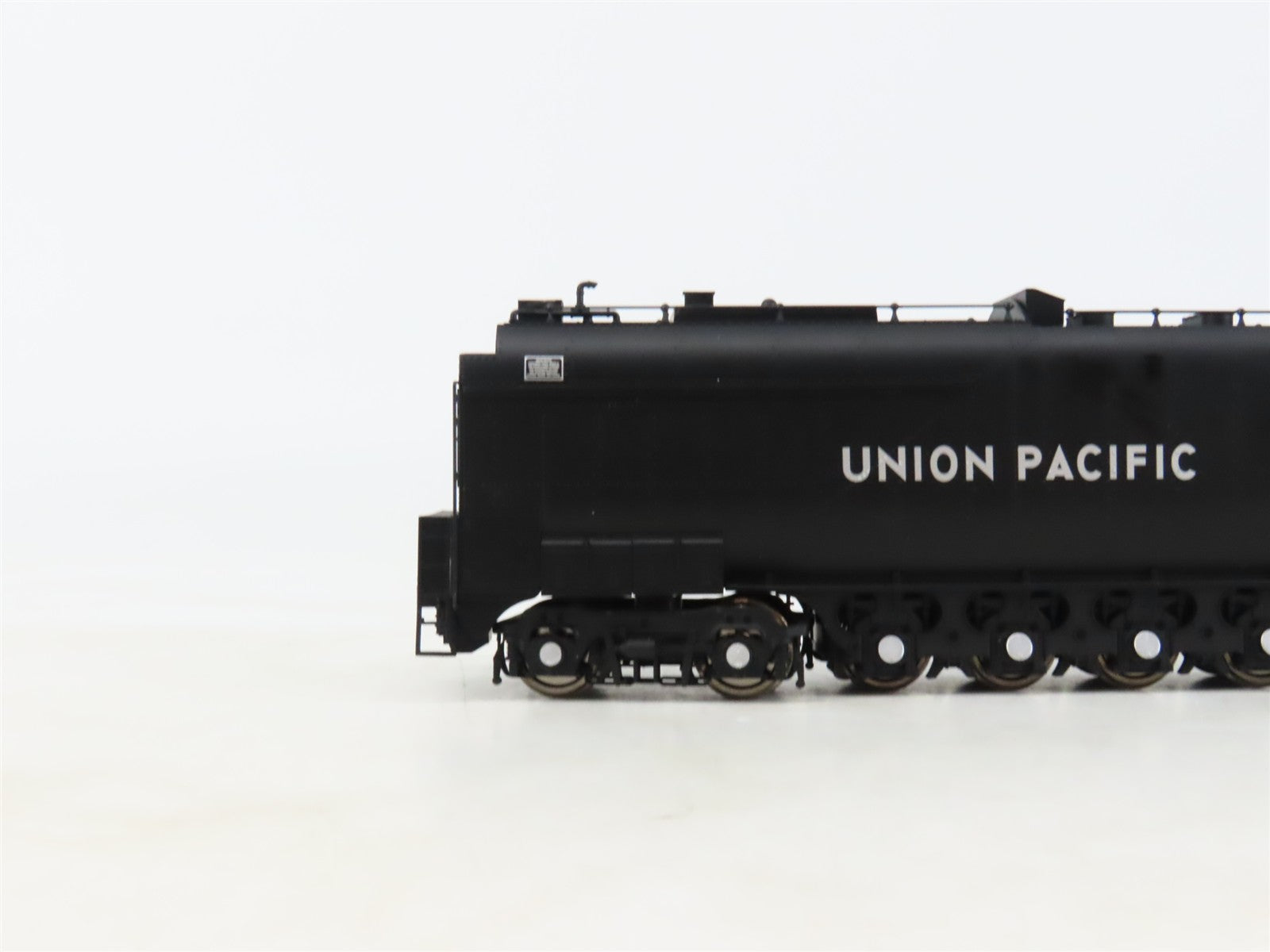 HO Scale Athearn Genesis G97274 UP Union Pacific 4-8-4 Steam #844 wDCC & Sound