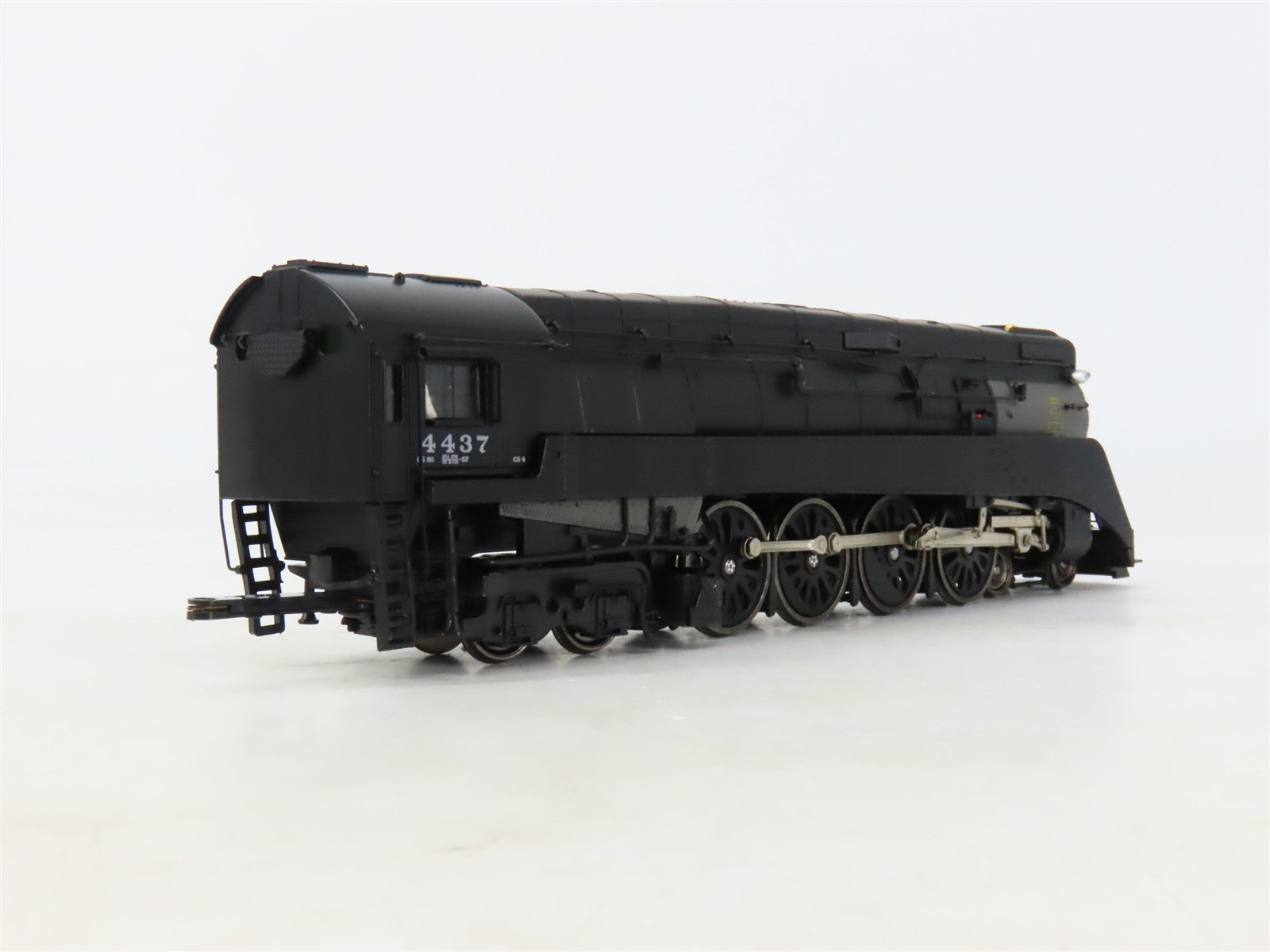 HO Scale MTH 80-3115-1 SP Southern Pacific 4-8-4 Steam Loco #4437 wDCC & Sound