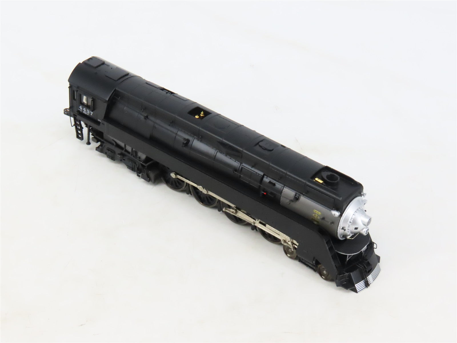 HO Scale MTH 80-3115-1 SP Southern Pacific 4-8-4 Steam Loco #4437 wDCC & Sound