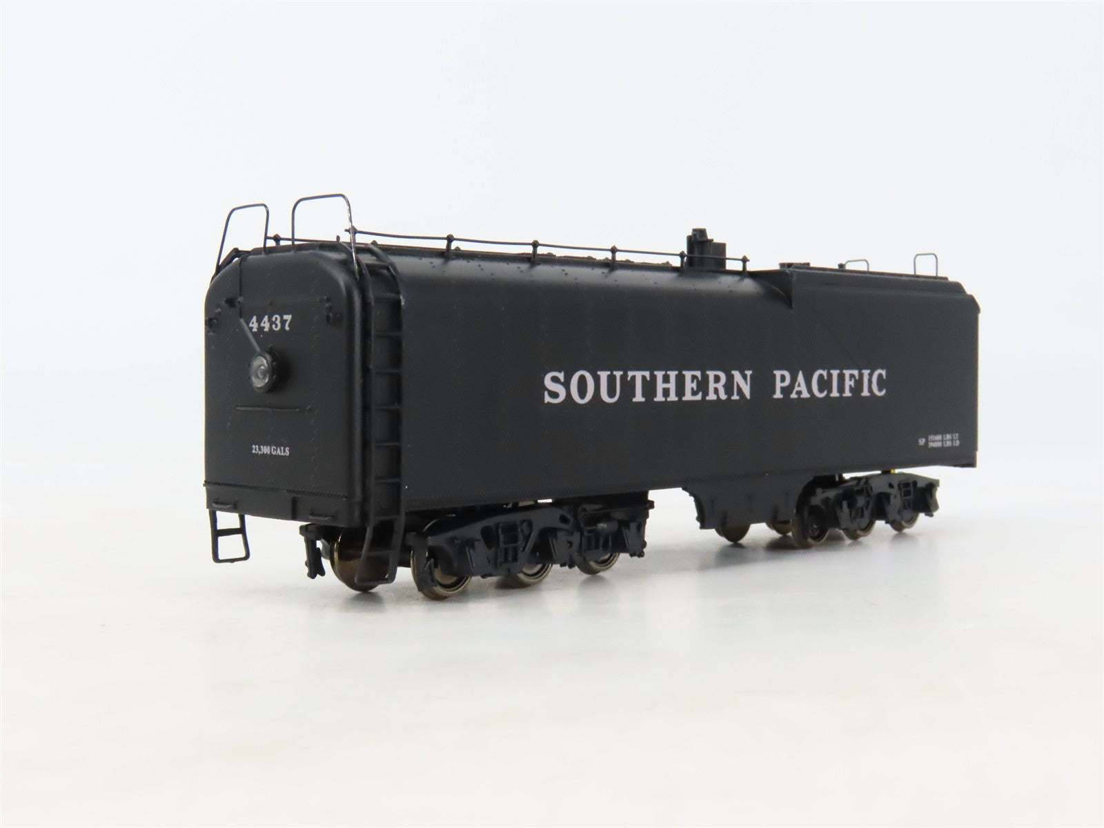 HO Scale MTH 80-3115-1 SP Southern Pacific 4-8-4 Steam Loco #4437 wDCC & Sound