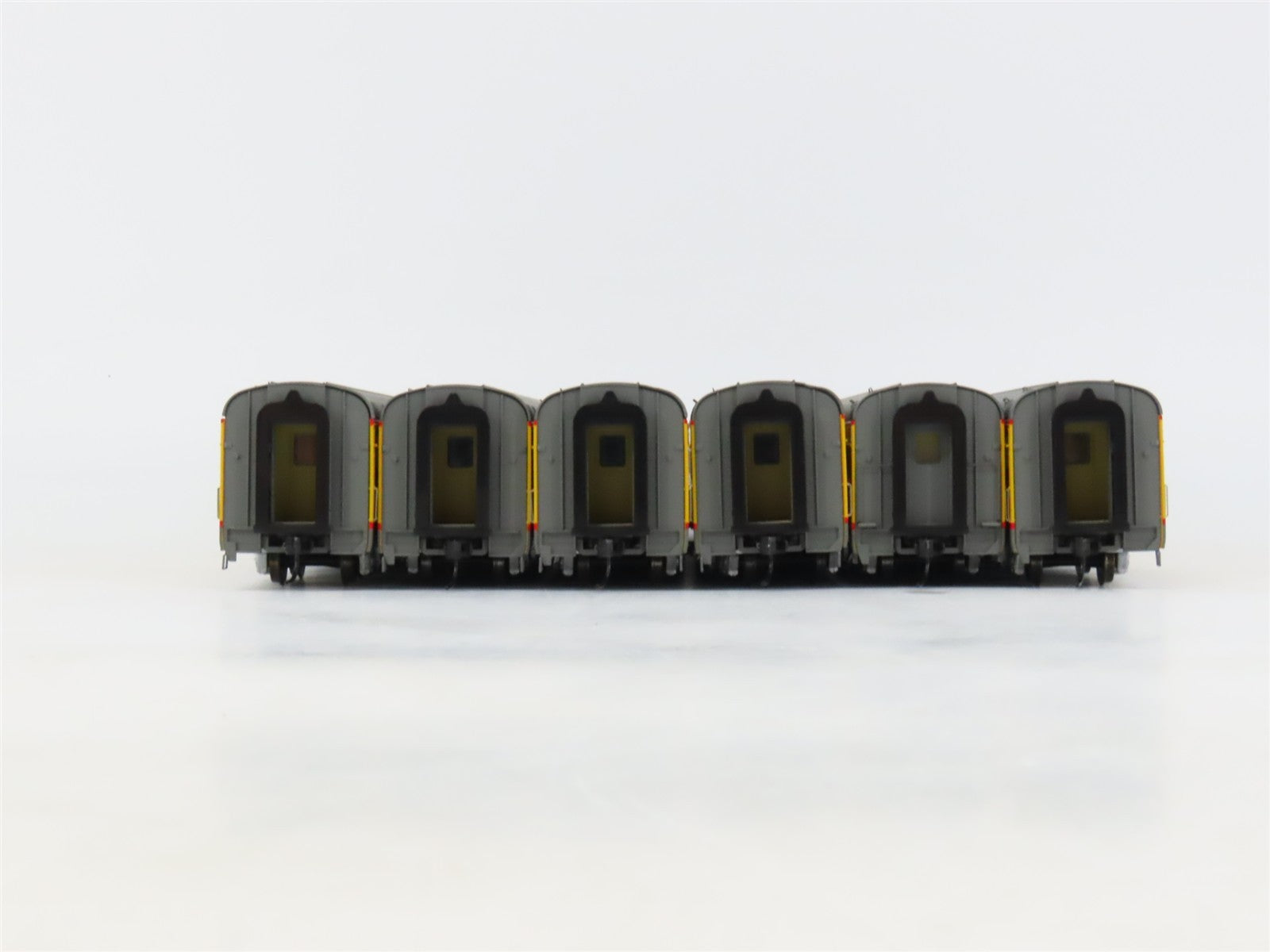 HO Walthers 932-9610 UP Union Pacific Cities Series Passenger 6-Car Set CUSTOM