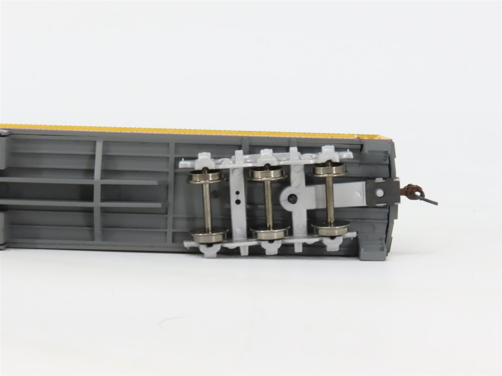 HO Scale Athearn 99447 UP Union Pacific Coach Passenger Car Safety Award