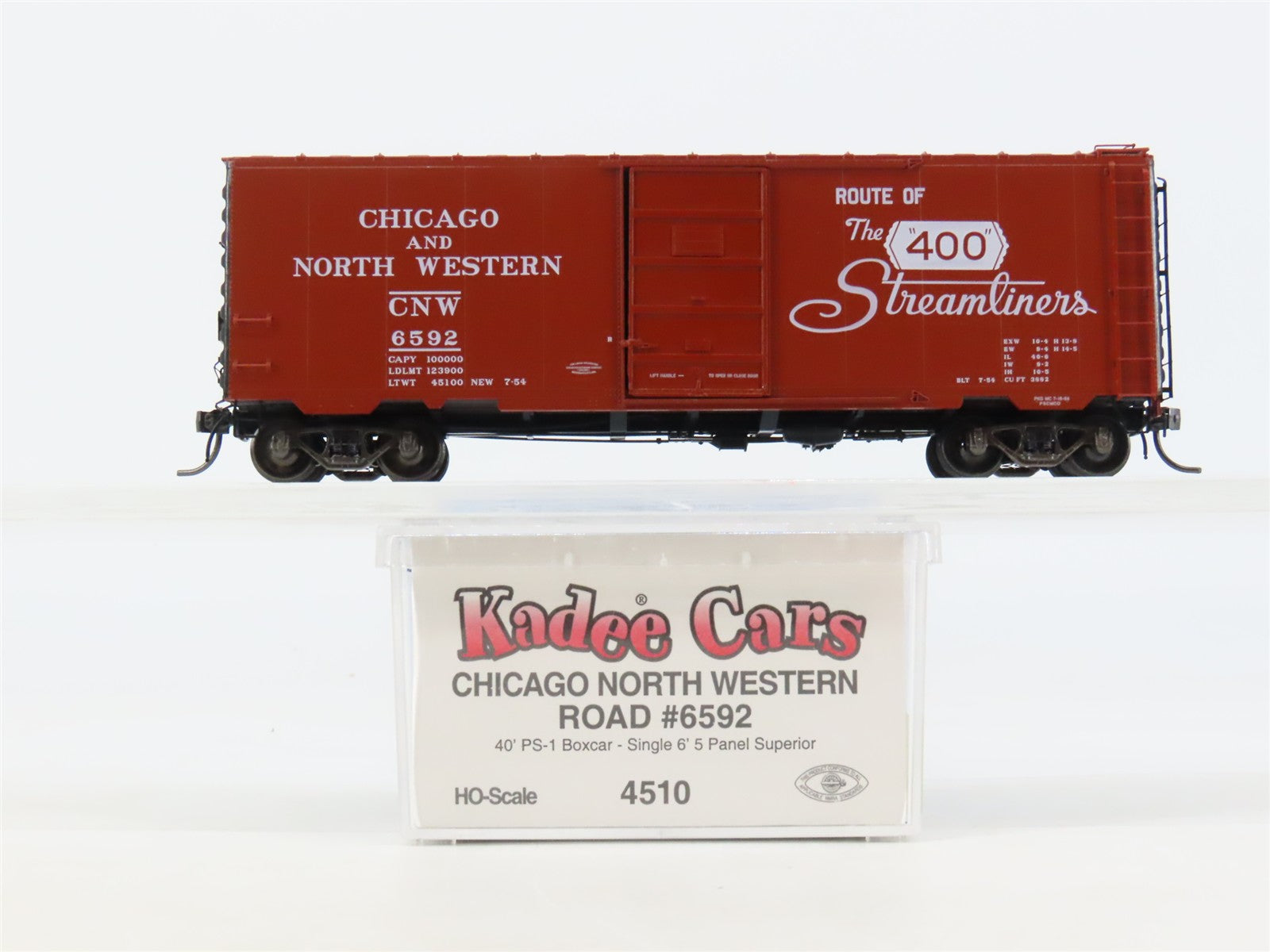 HO Scale Kadee 4510 CNW Chicago Northwestern "Omaha Road" 40' Boxcar #6592