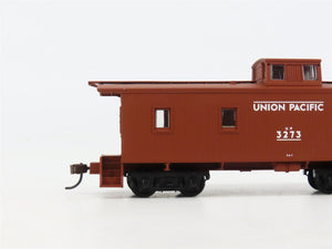 HO Scale Walthers RTR 932-7542 UP Union Pacific CA-1 Wood Caboose #3273