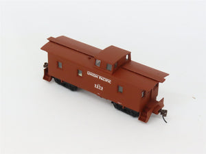 HO Scale Walthers RTR 932-7542 UP Union Pacific CA-1 Wood Caboose #3273