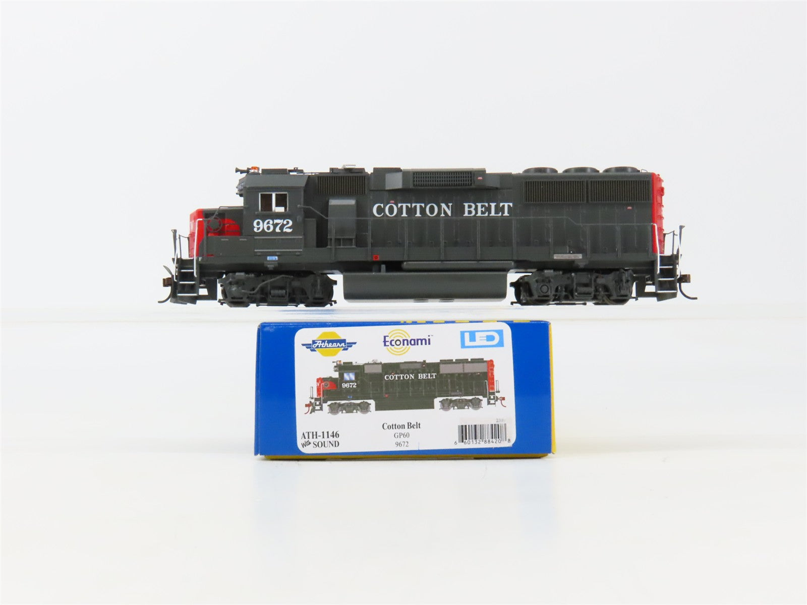 HO Scale Athearn ATH1146 SSW Cotton Belt GP60 Diesel Loco #9672 wDCC & Sound