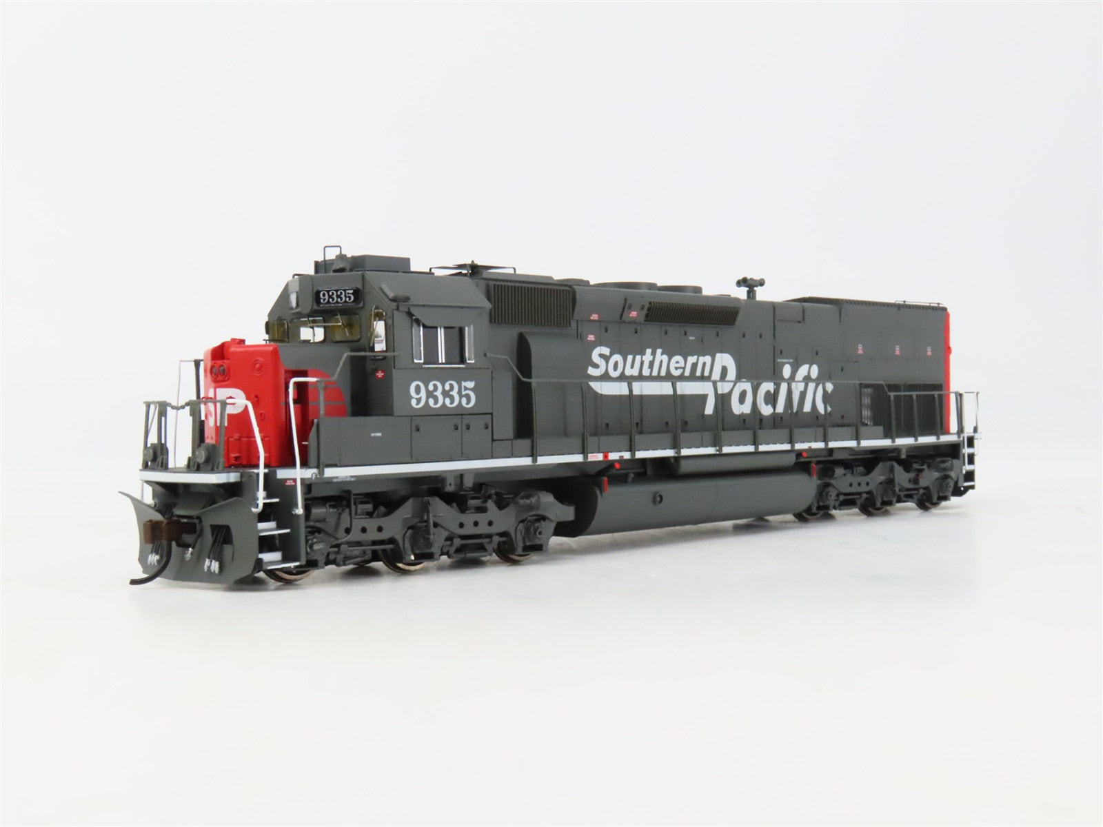 HO Scale Athearn ATH86972 SP Southern Pacific SD45T-2 Diesel #9335 wDCC & Sound
