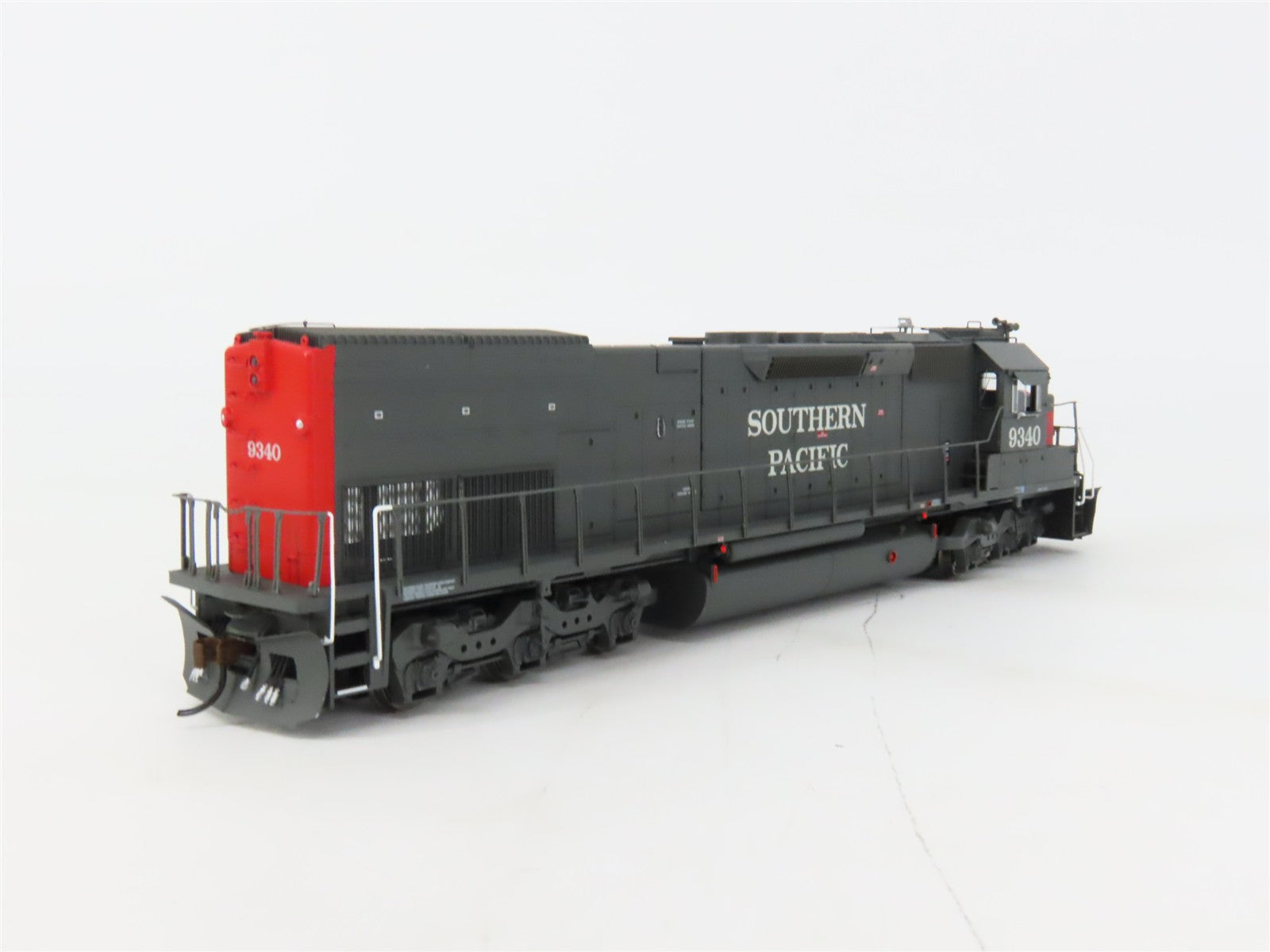 HO Scale Athearn ATH86970 SP Southern Pacific SD45T-2 Diesel #9340 wDCC & Sound