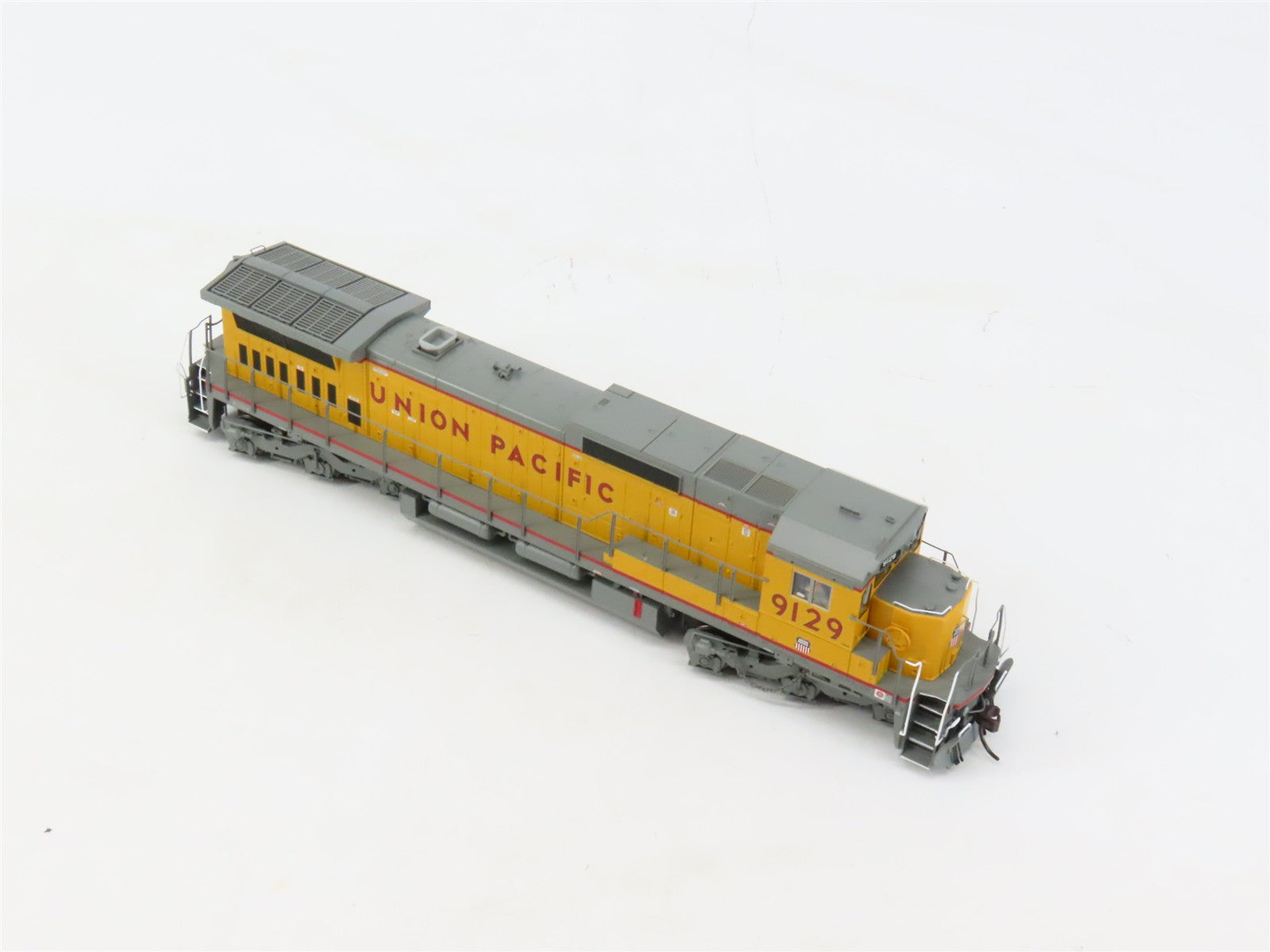 HO Scale Atlas 10004216 UP Union Pacific Dash 8-40C Diesel #9129 wDCC & Sound