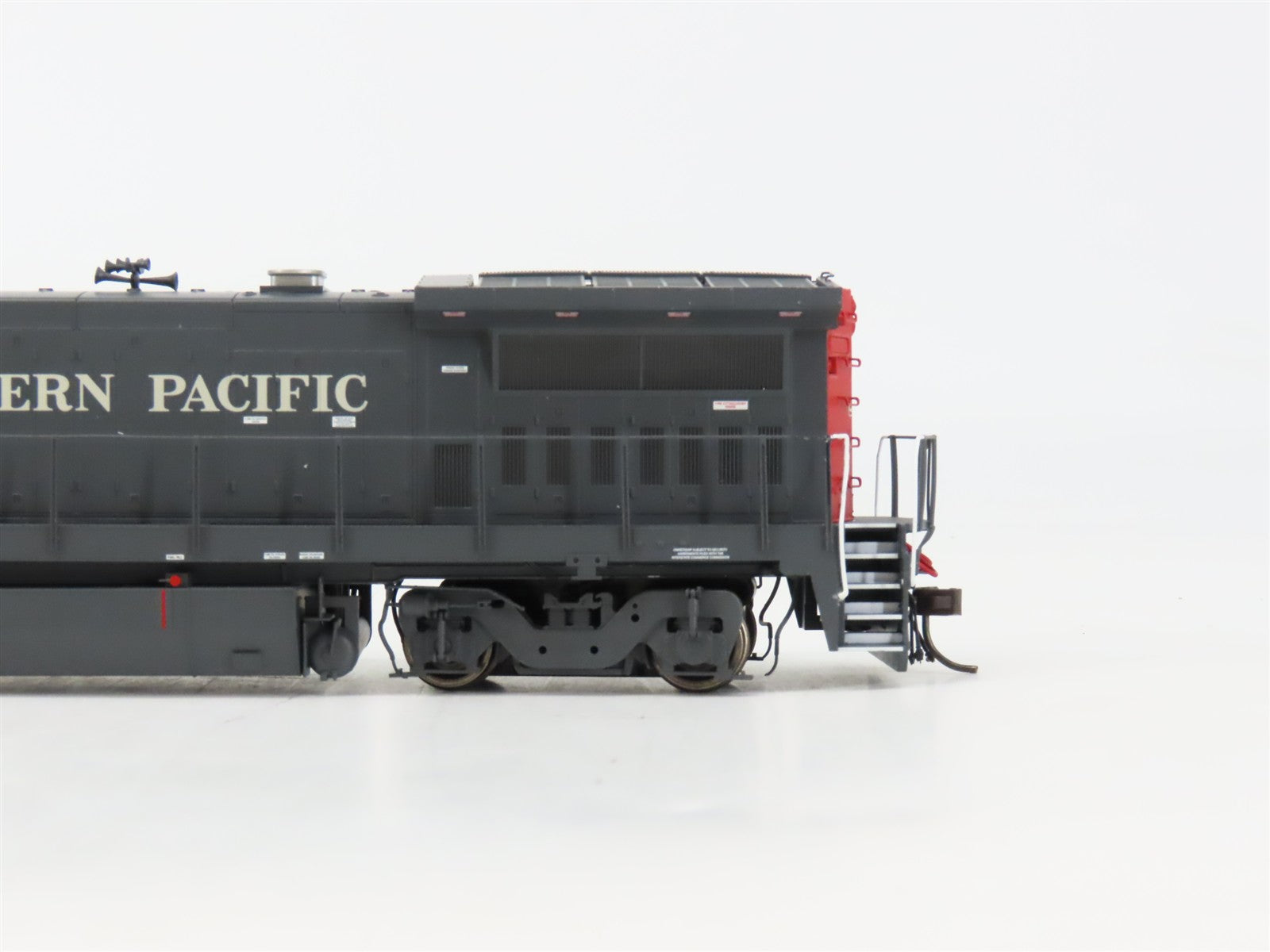 HO Scale Atlas 10004320 SP Southern Pacific Dash 8-39B Diesel #8001 wDCC & Sound
