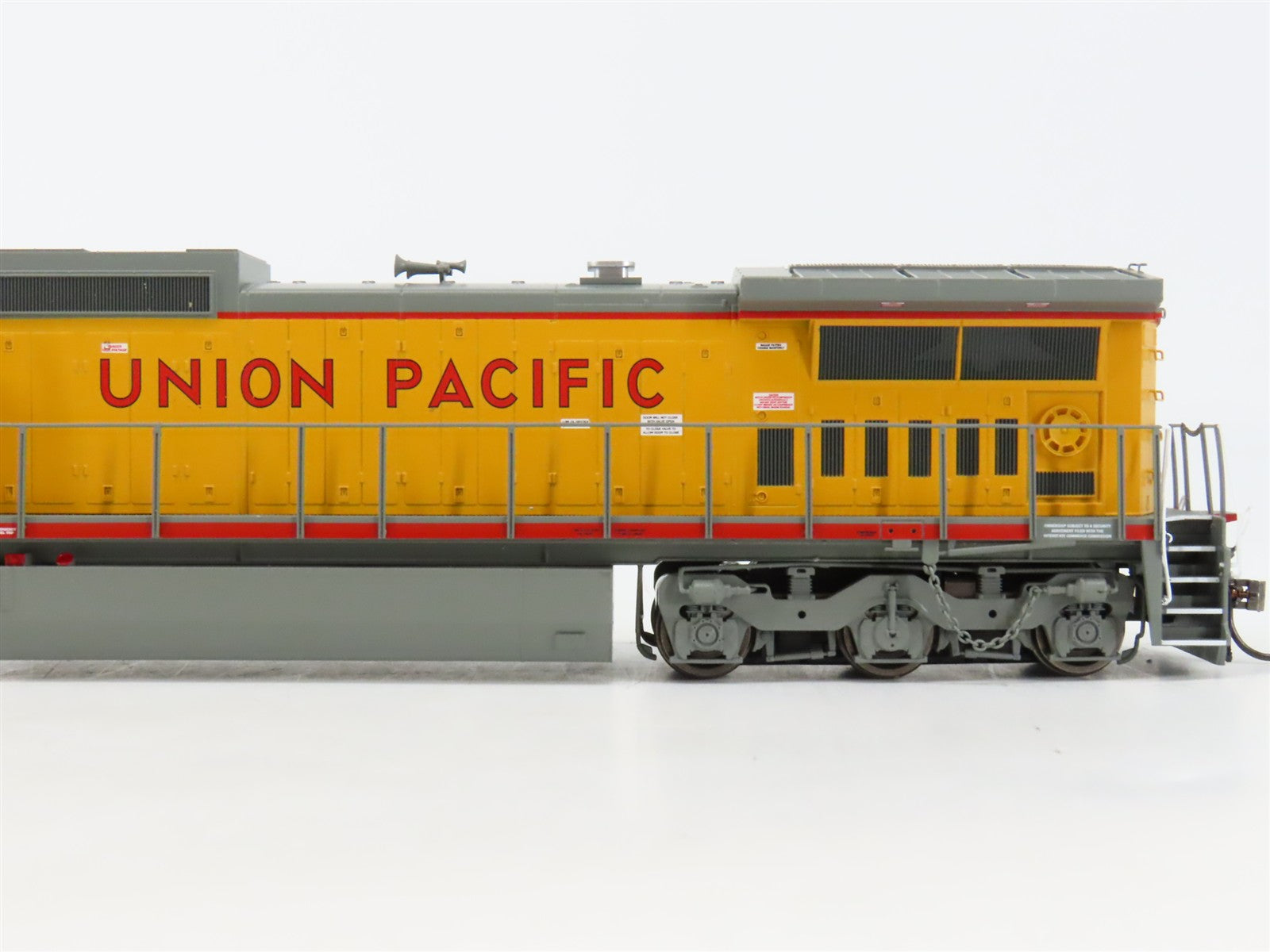 HO Scale Atlas 10004515 UP Union Pacific Dash 8-41CW Diesel #9427 wDCC & Sound