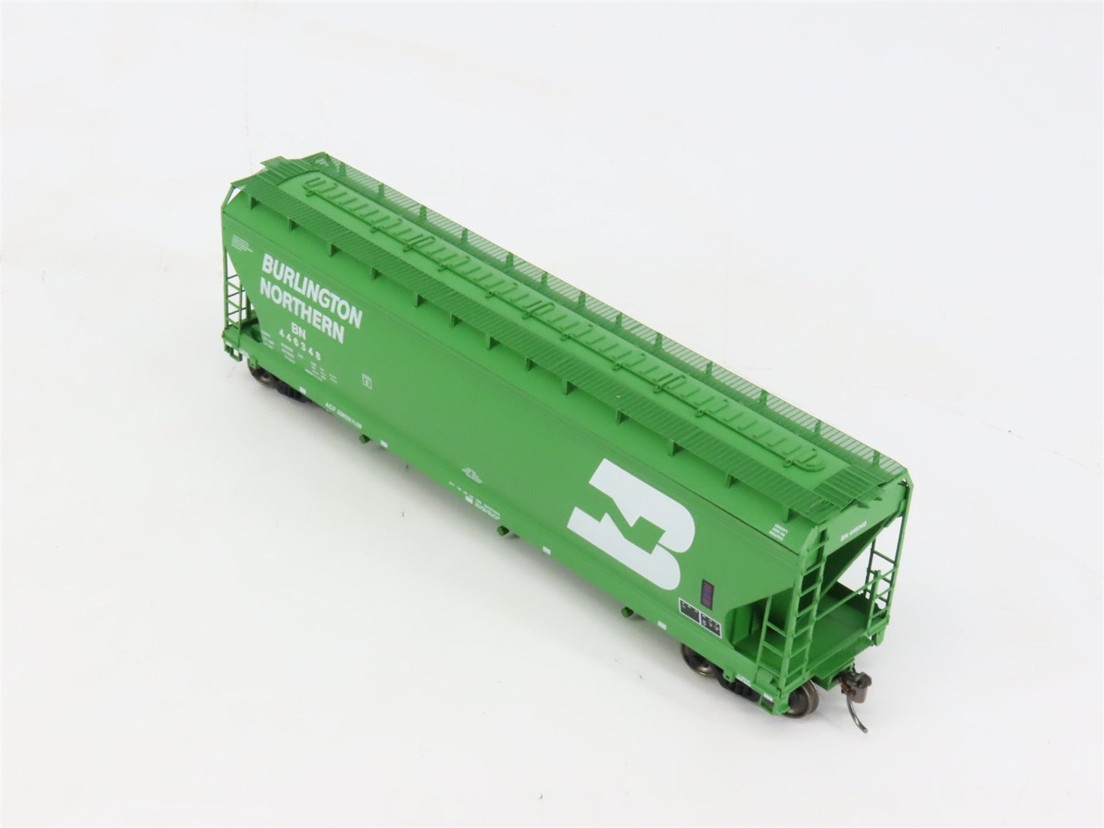HO Scale Intermountain 47001-37 BN Burlington Northern 3-Bay Hopper #446348