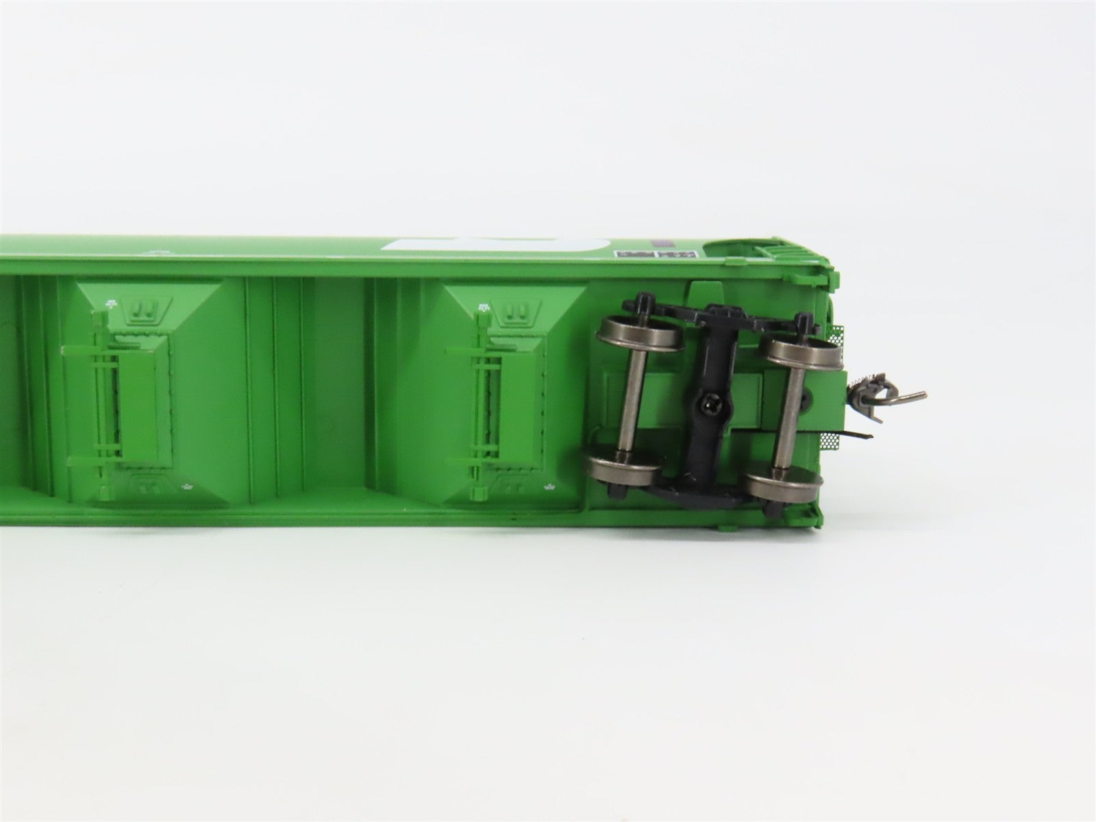 HO Scale Intermountain 47001-37 BN Burlington Northern 3-Bay Hopper #446348