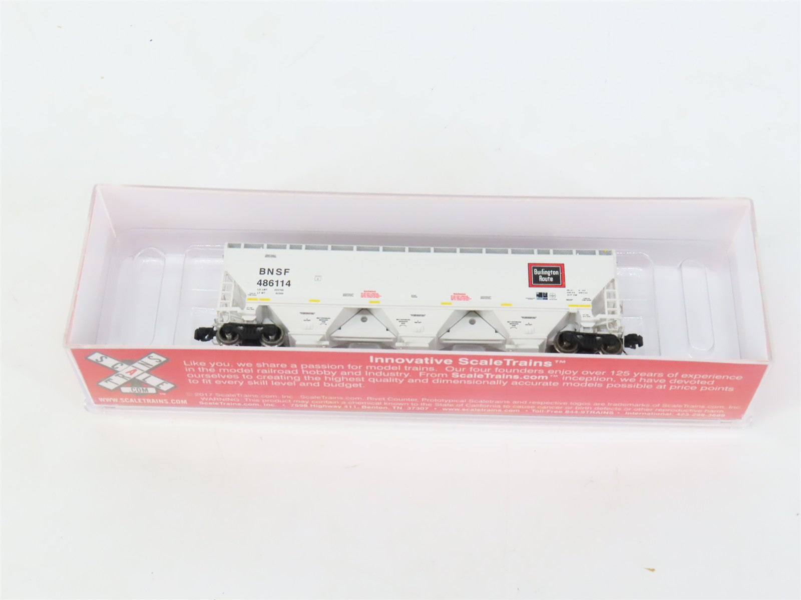 N Scaletrains.com SXT31356 BNSF CBQ Logo 5188 3-Bay Covered Hopper #486114