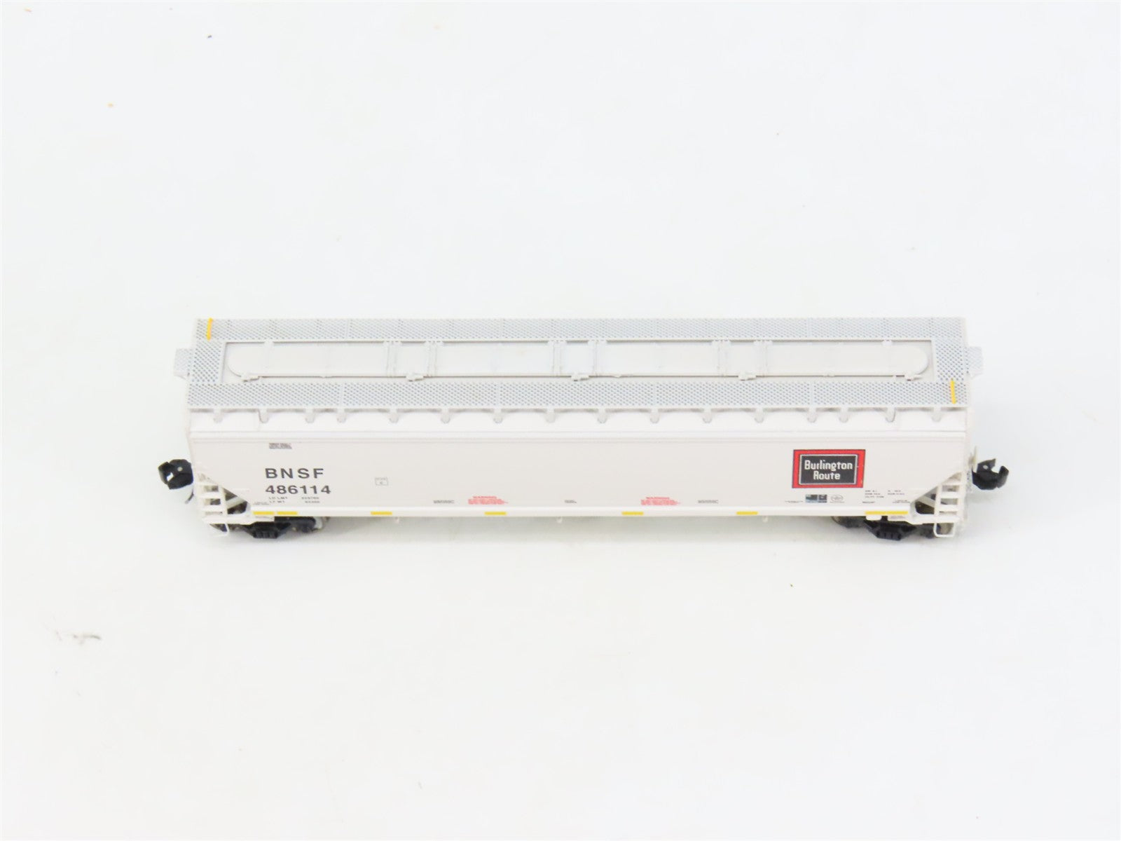 N Scaletrains.com SXT31356 BNSF CBQ Logo 5188 3-Bay Covered Hopper #486114