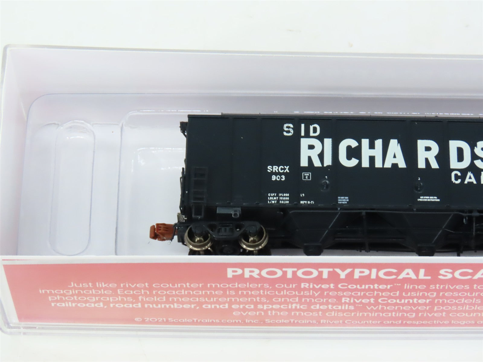 N Scaletrains.com SXT32111 SRCX Thrall 5750 3-Bay Covered Hopper #903