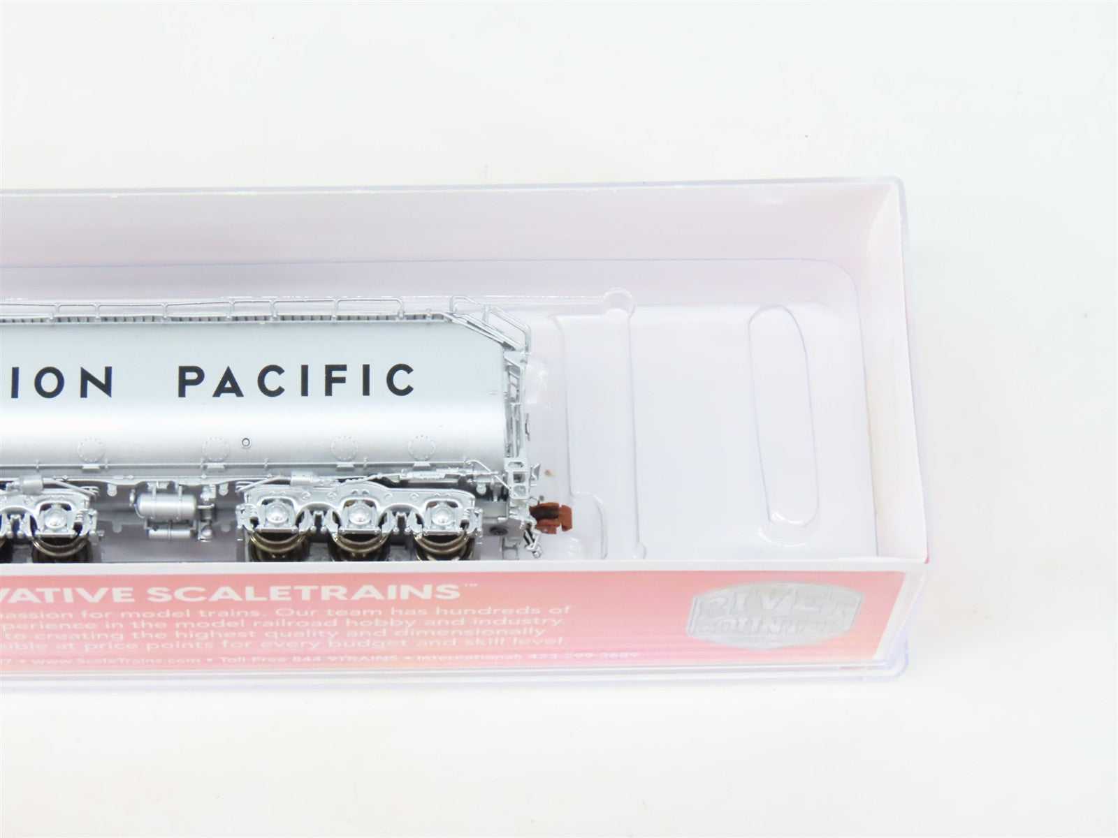 N Scaletrains.com SXT32897 UP Union Pacific MOW Fuel/Water Tender No#