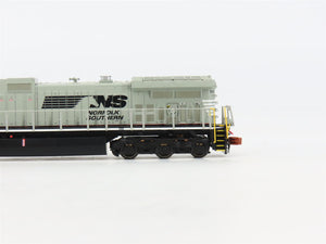 N Scaletrains.com SXT32977 NS Norfolk Southern C44-9W Diesel Locomotive #8521