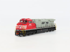 N Scaletrains.com SXT32977 NS Norfolk Southern C44-9W Diesel Locomotive #8521