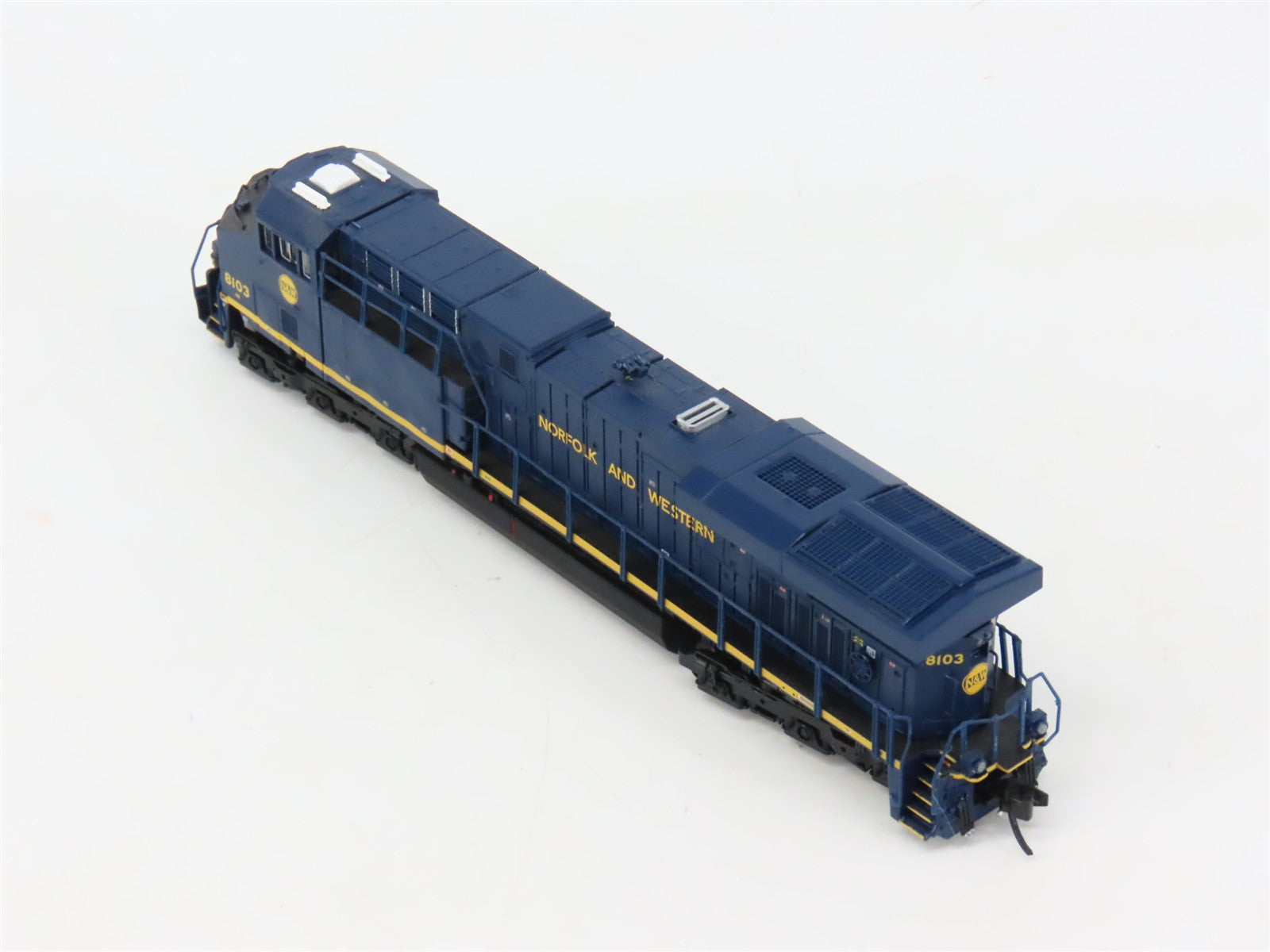 N Broadway Limited BLI 3547 NS Norfolk Western Heritage ES44AC Diesel #8103 wDCC