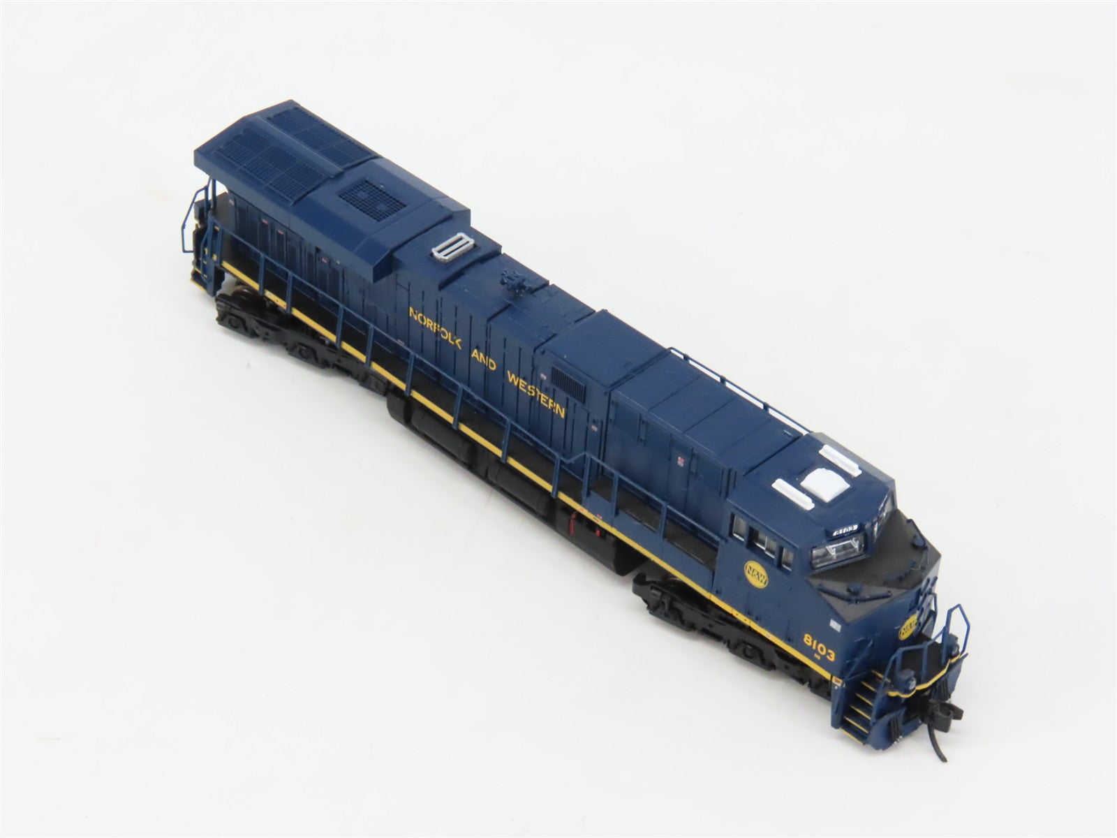 N Broadway Limited BLI 3547 NS Norfolk Western Heritage ES44AC Diesel #8103 wDCC